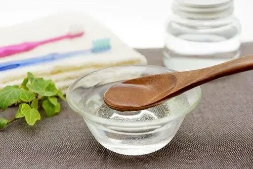 Oil Pulling with Coconut Oil