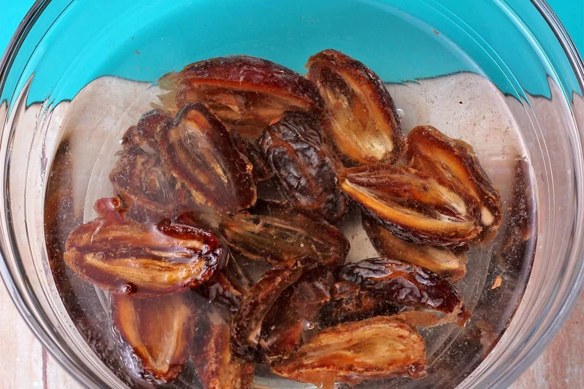 Dates (Soaked)