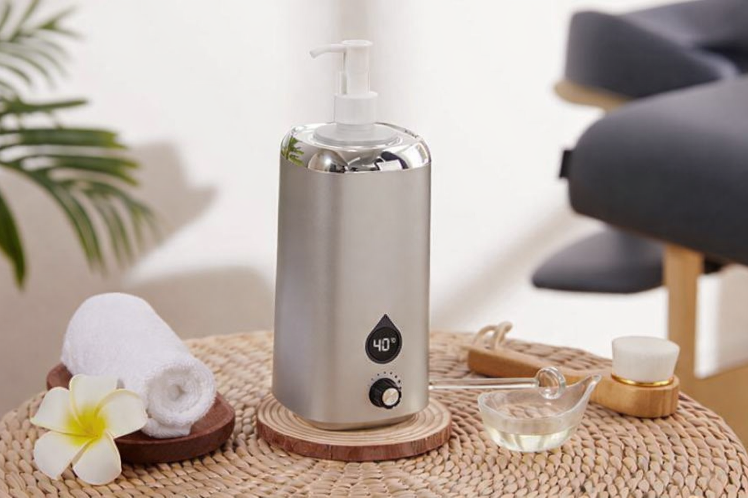 Abdominal Massage With Warm Oils