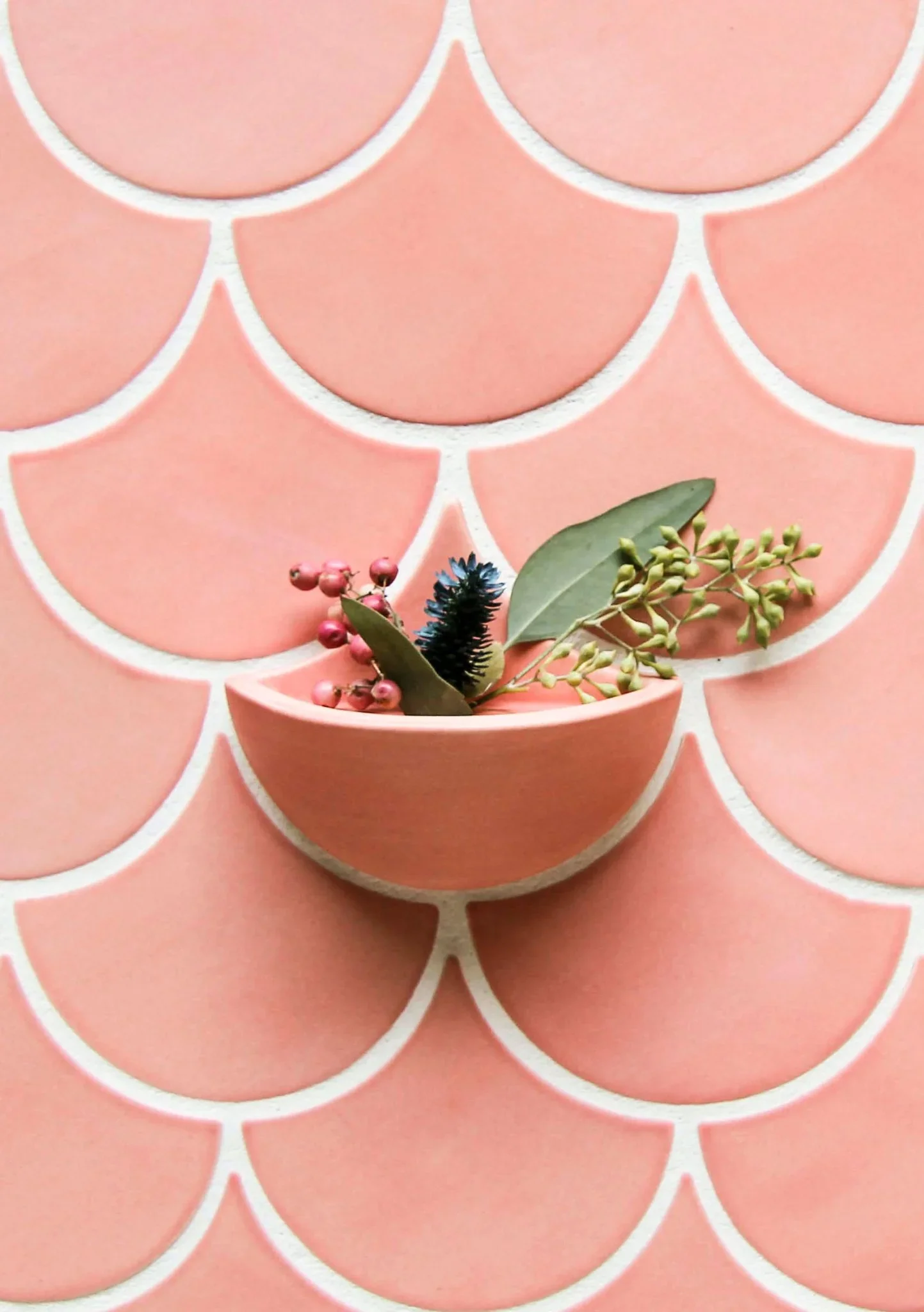 Pink_Wall_Planter_Vertical_Gardern_2048x2048.webp
