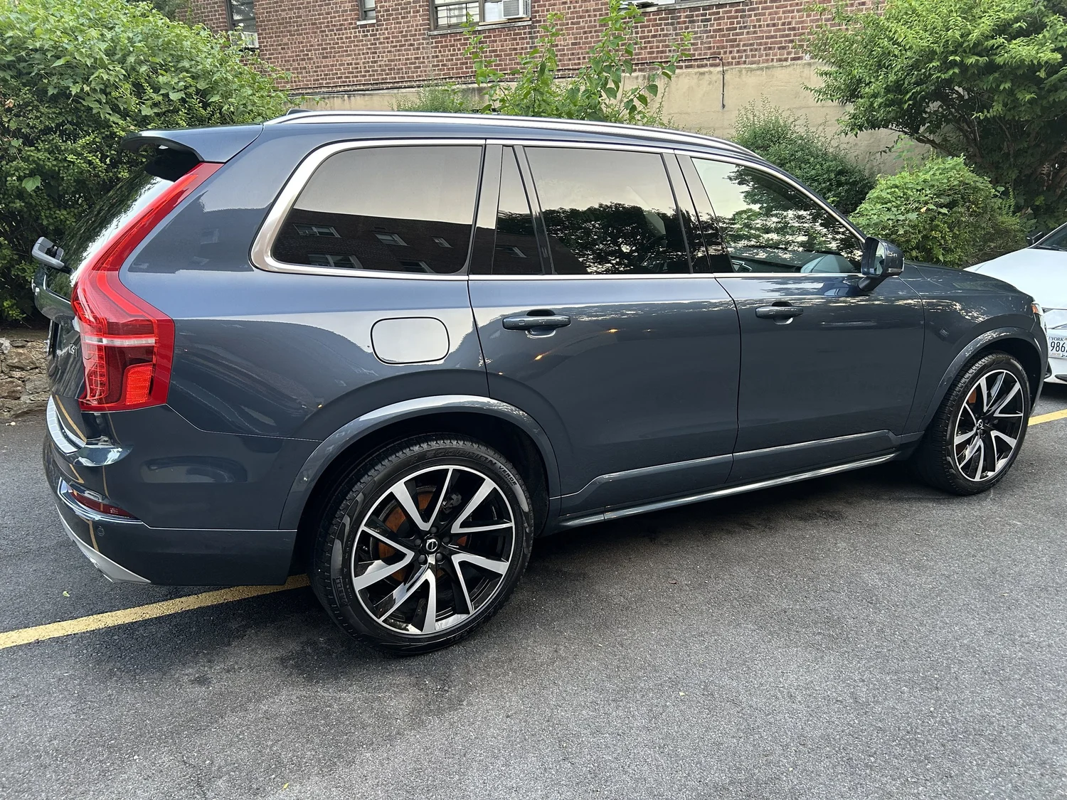 Blue Volvo SUV after Signature Full Reset in Larchmont, NY