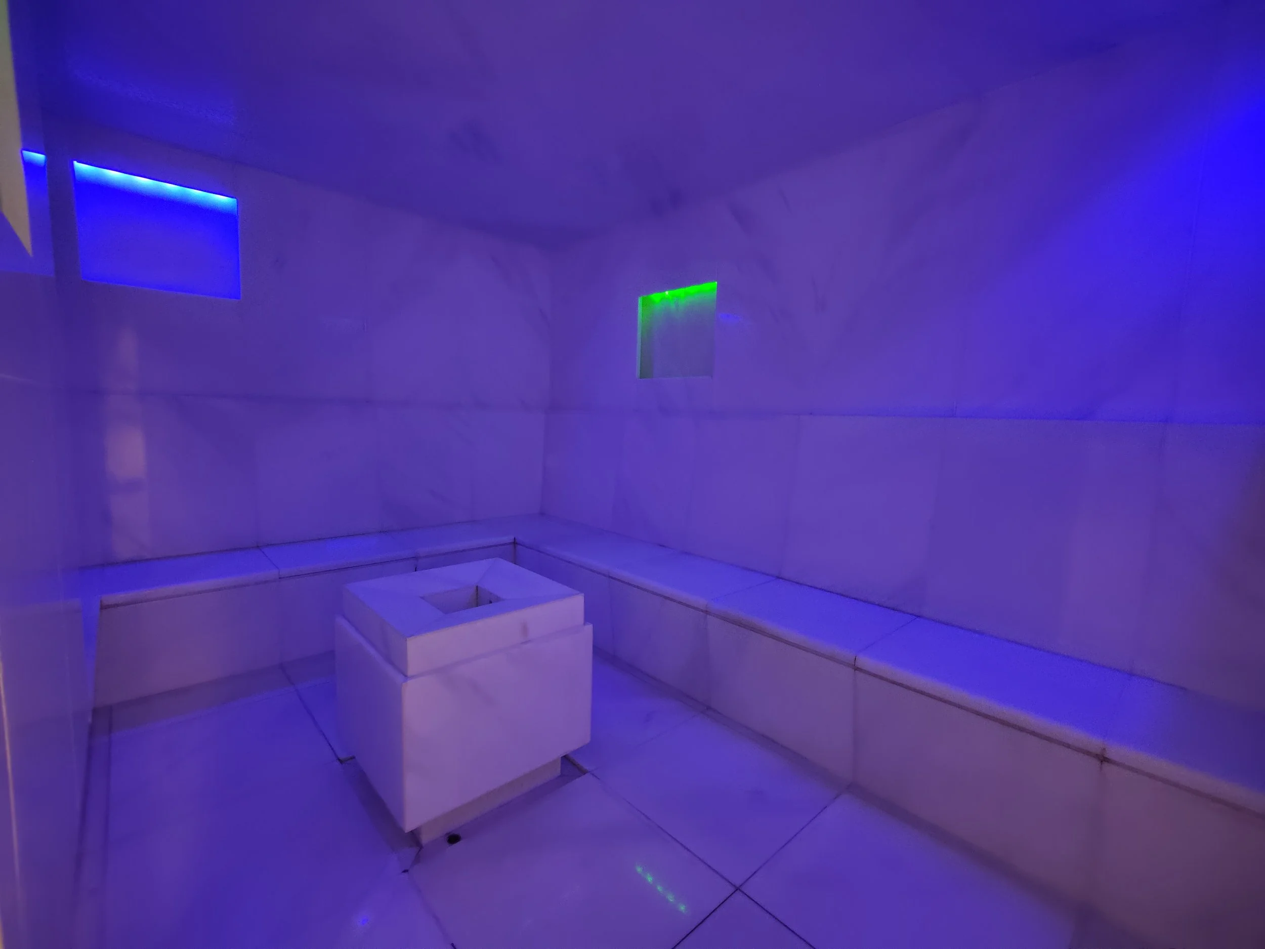 SAUNA 2.jpg