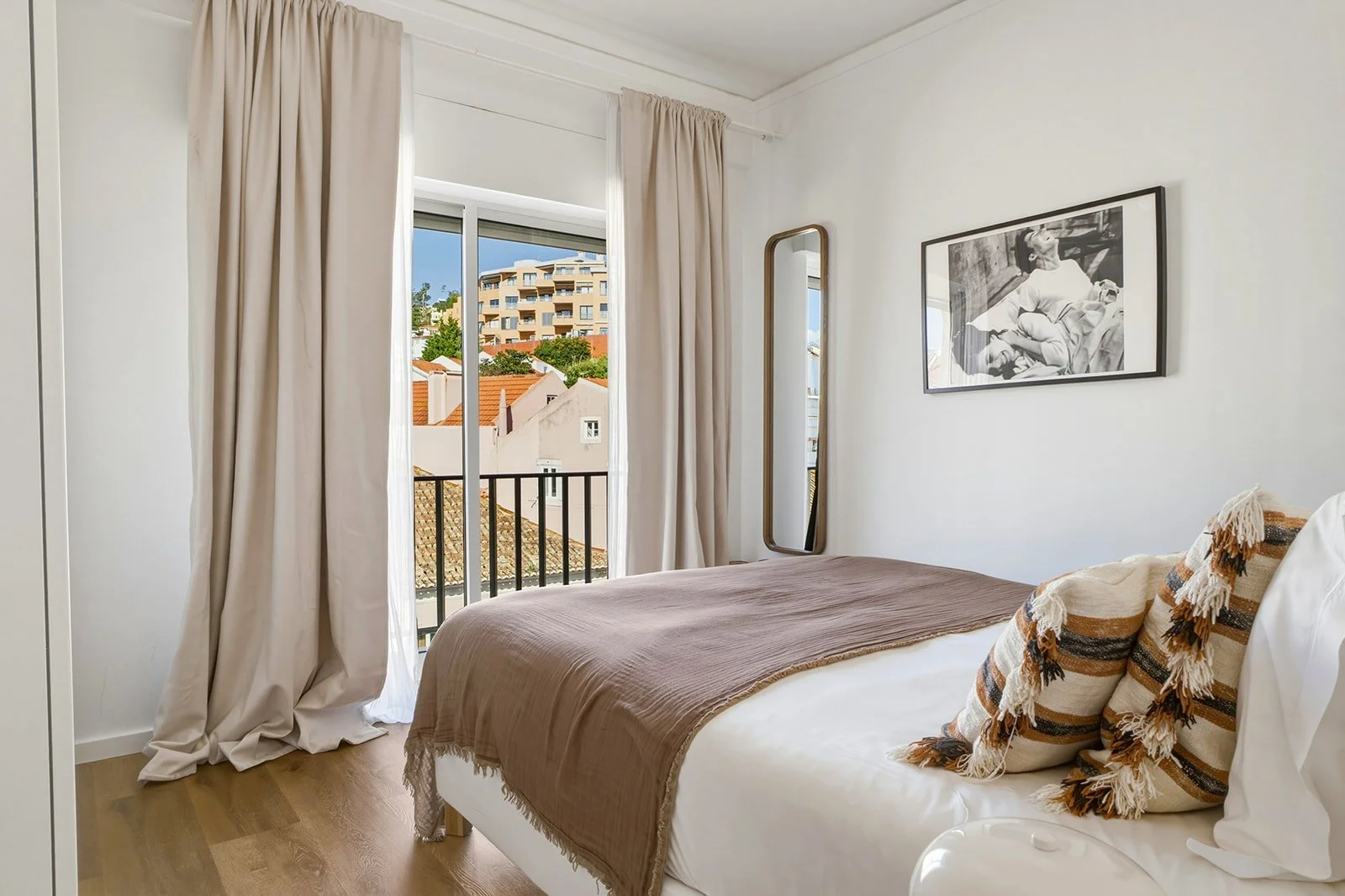 Apartamento T2 Algés R. Sacadura Cabral-8.jpg