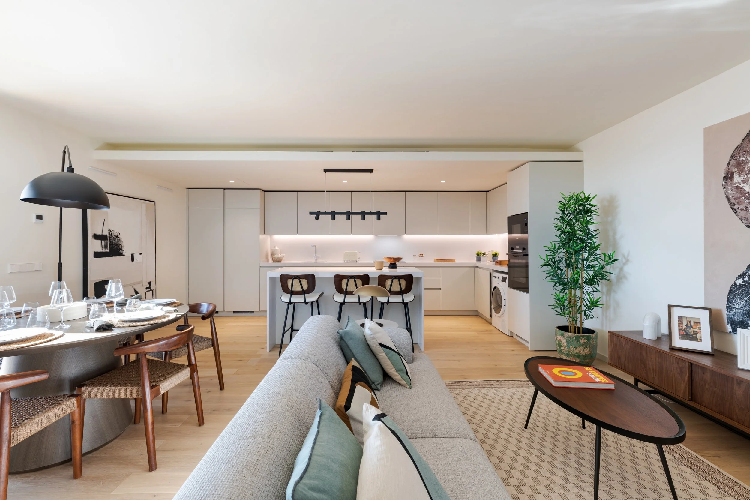 © Frame - Remax-8355.jpg