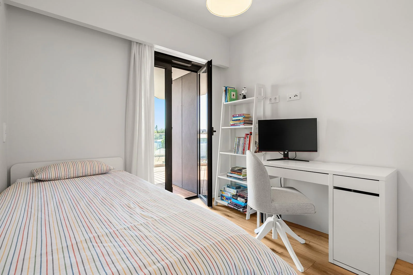 Apartamento Linda-a-Velha Torre Girassol (Jun26)-9.jpg