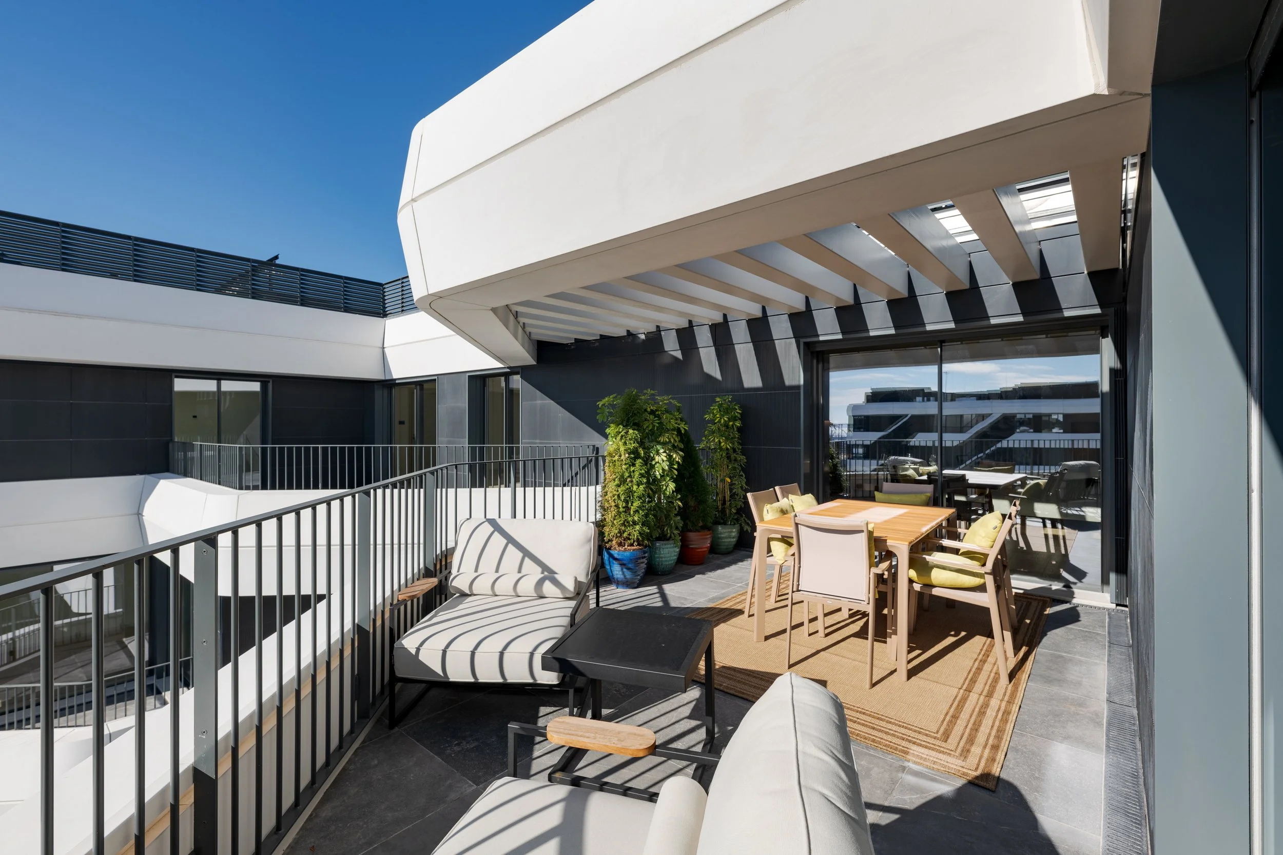 © Frame - Remax-8365.jpg