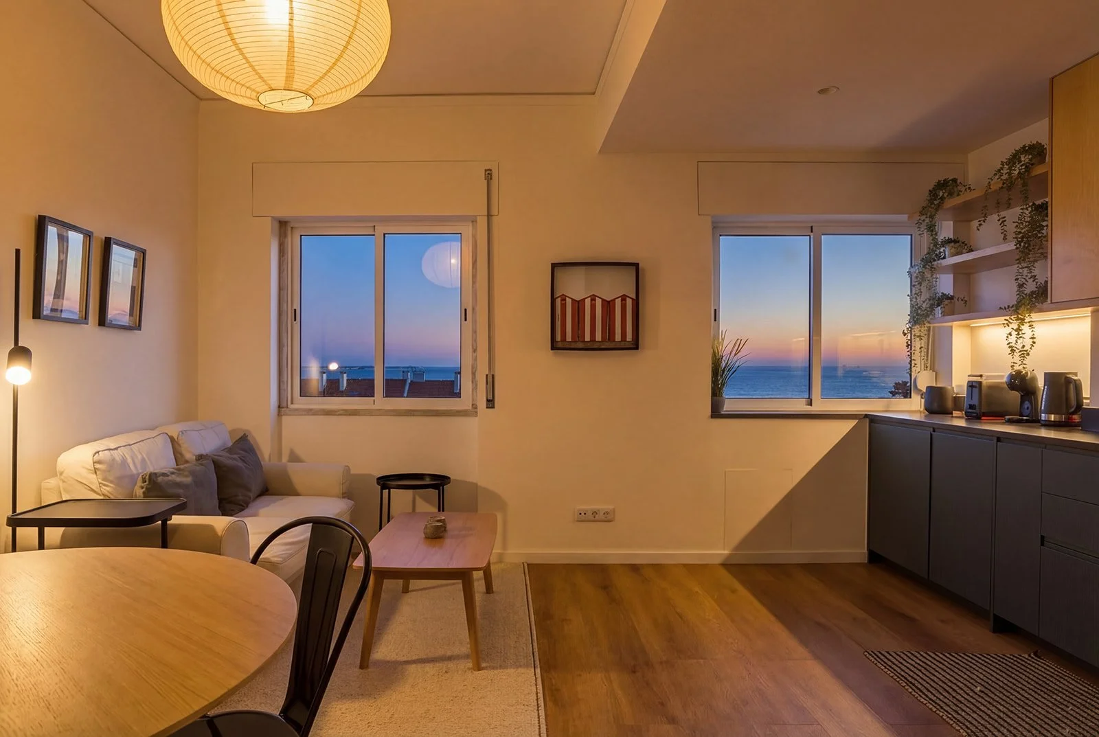 Apartamento T2 Algés R. Sacadura Cabral-1 (twilight).jpg