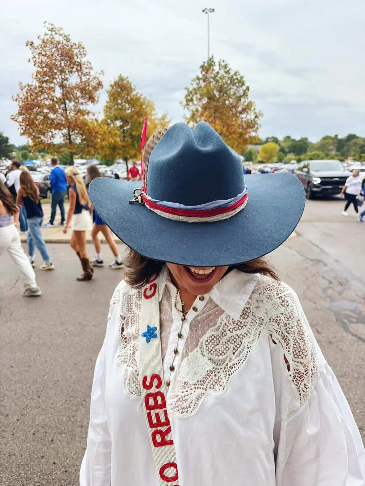 It&rsquo;s our favorite time of the year&hellip; football szn! 

Is this not the cutest football fit you&rsquo;ve ever seen?!! 

What team hat should we make next?! 🤠

#olemissfootball #olemissrebels #tailgateseason #footballseason #ootd #customhat