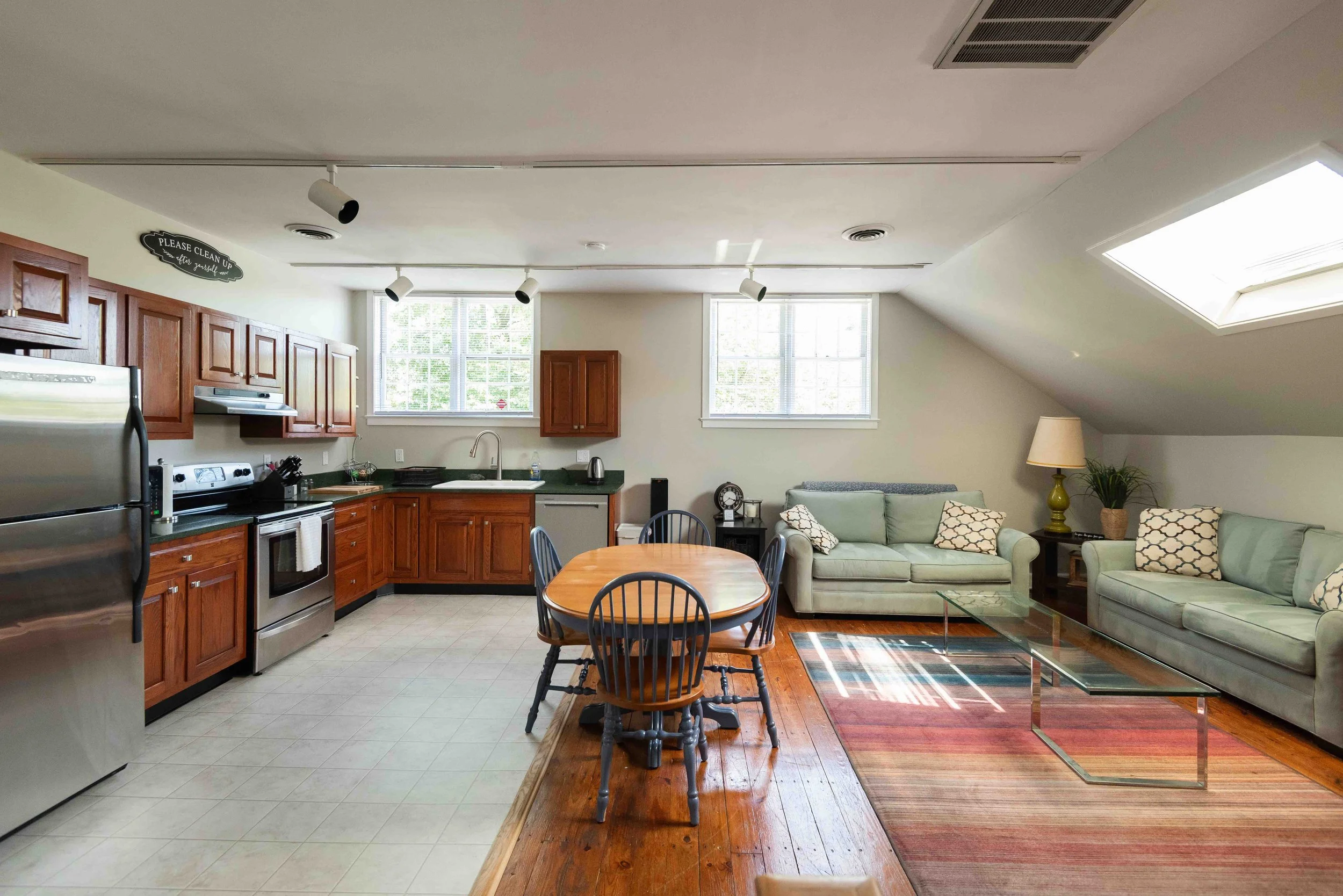 Internship Apartment-8.jpg