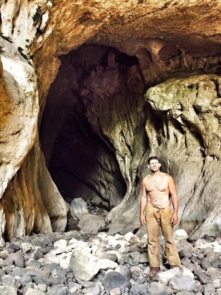Bill in Cave in Georgia during Episode 6
