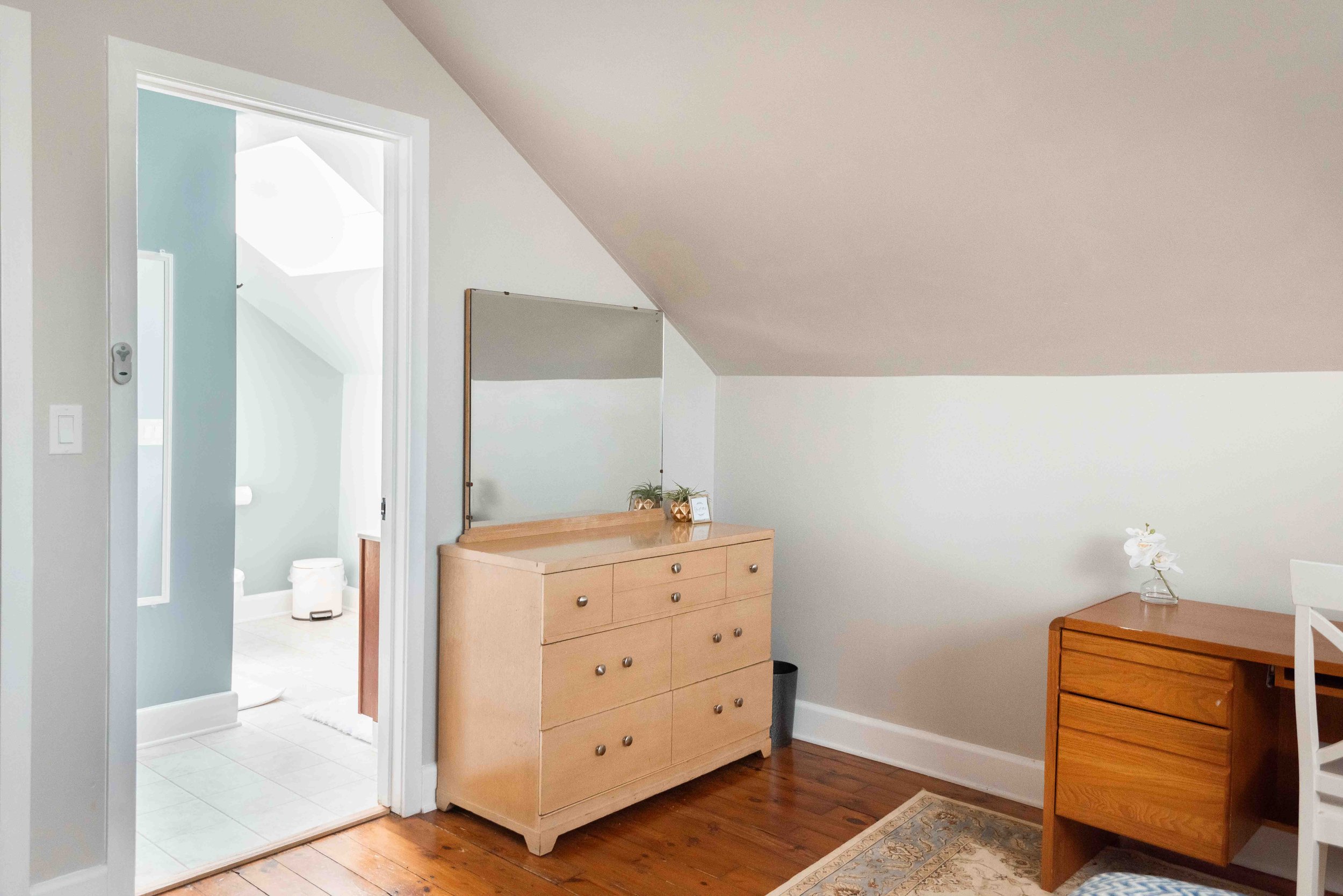 Internship Apartment-13.jpg