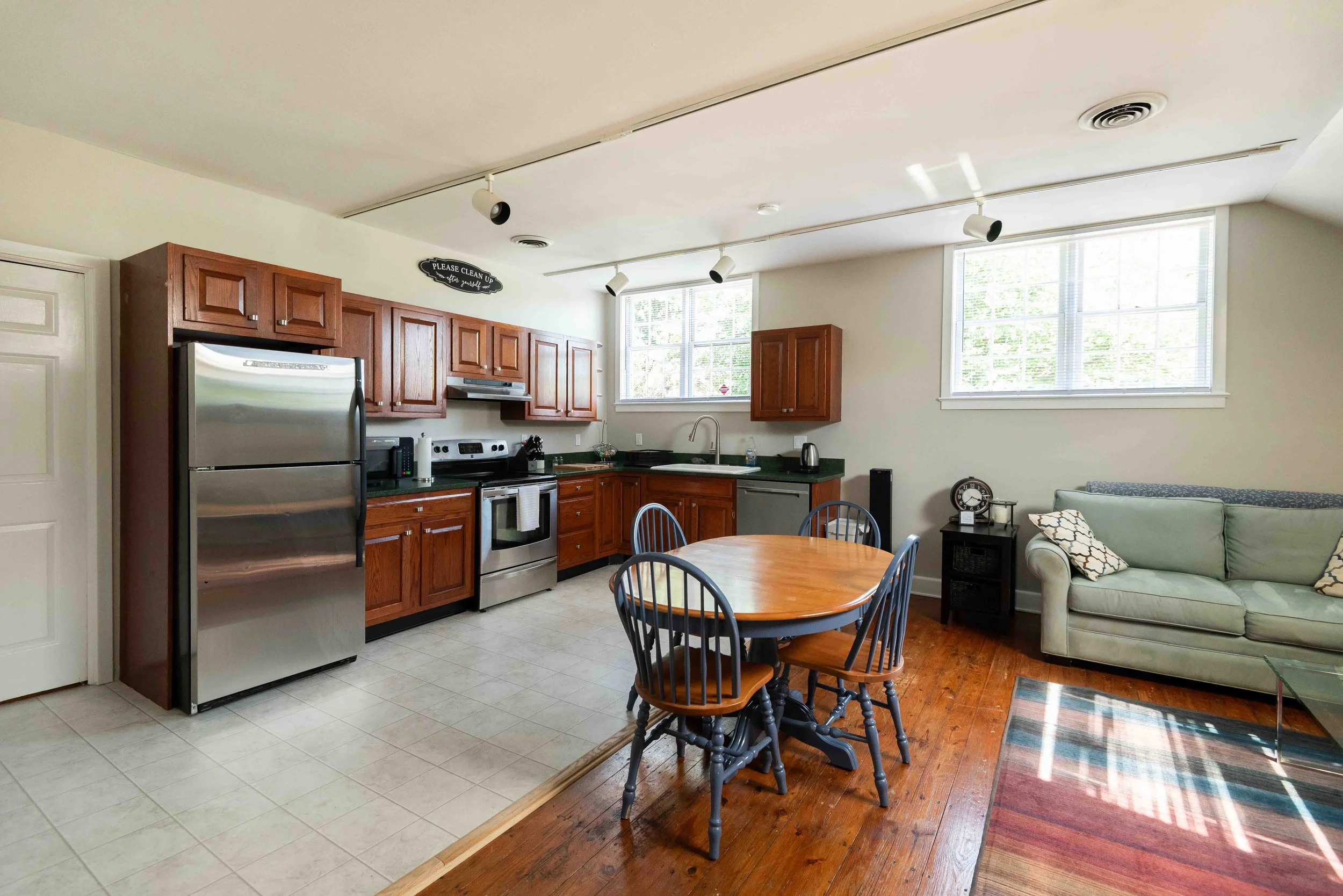 Internship Apartment-1.jpg