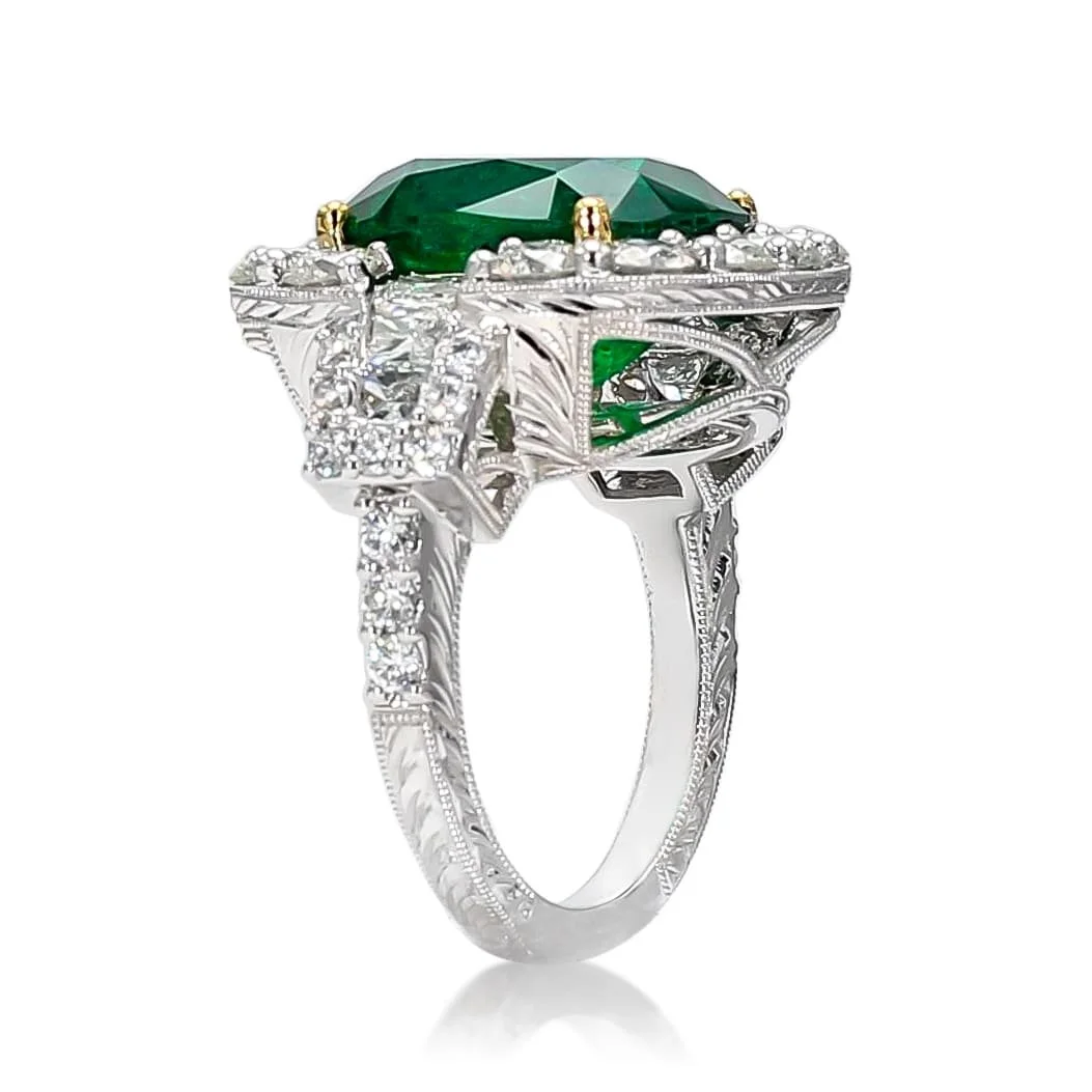 cushion emerald 9-ct engagement ring