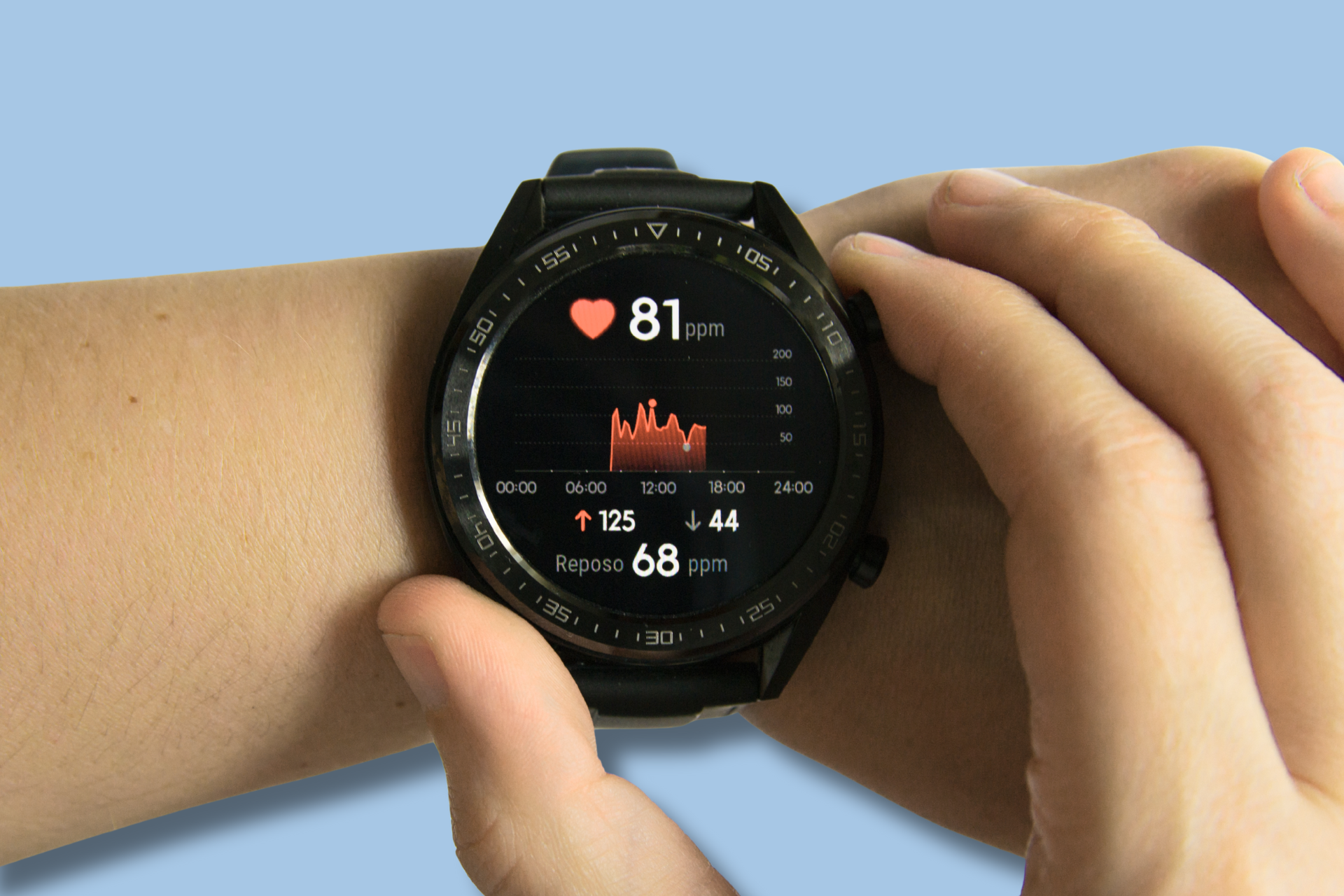 smart watch displaying exercise performance stats