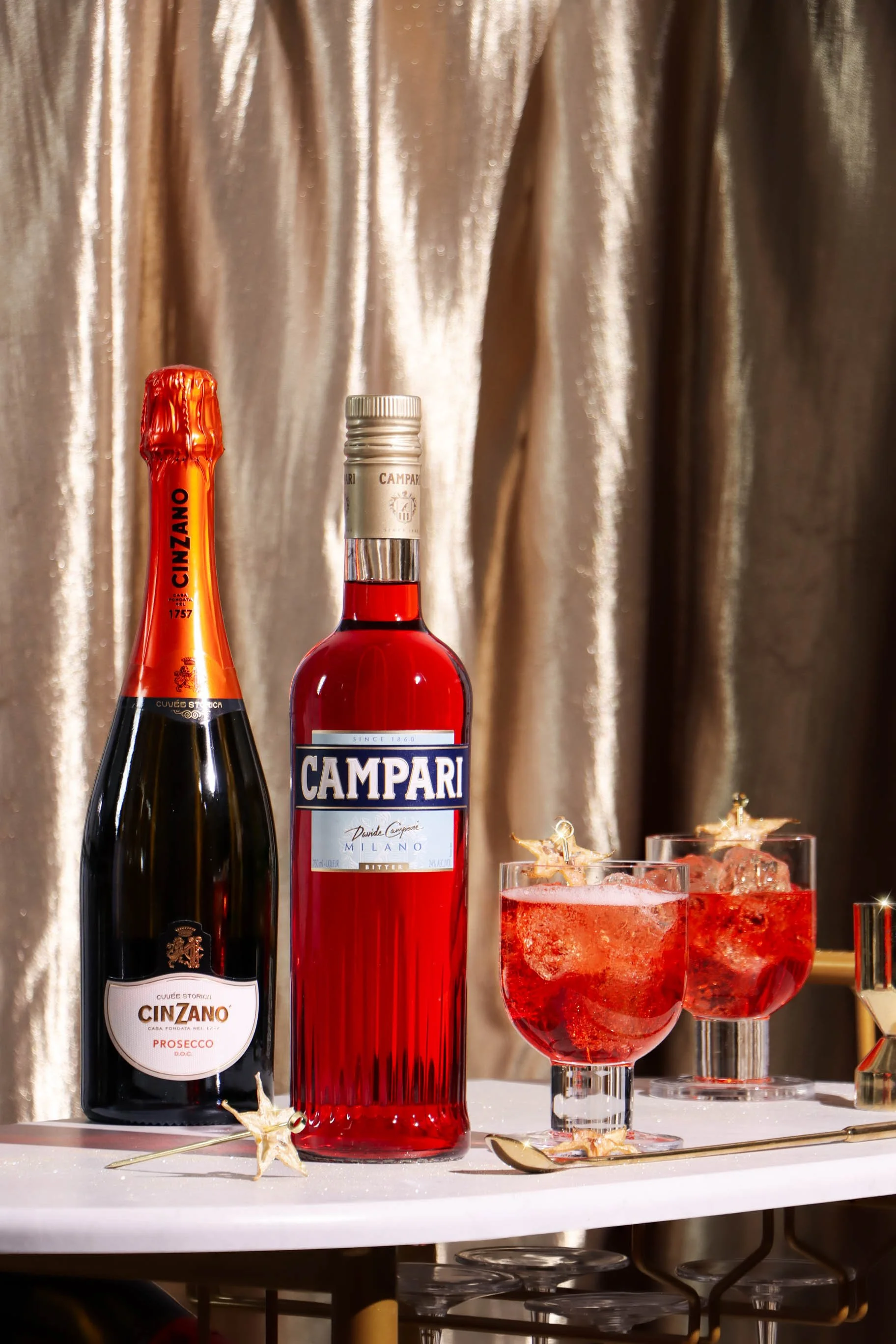 Campari_Cinzano_SAGAwards_NegroniSbagliato_2024_Hero_Alt_Vertical_MidRes.jpg