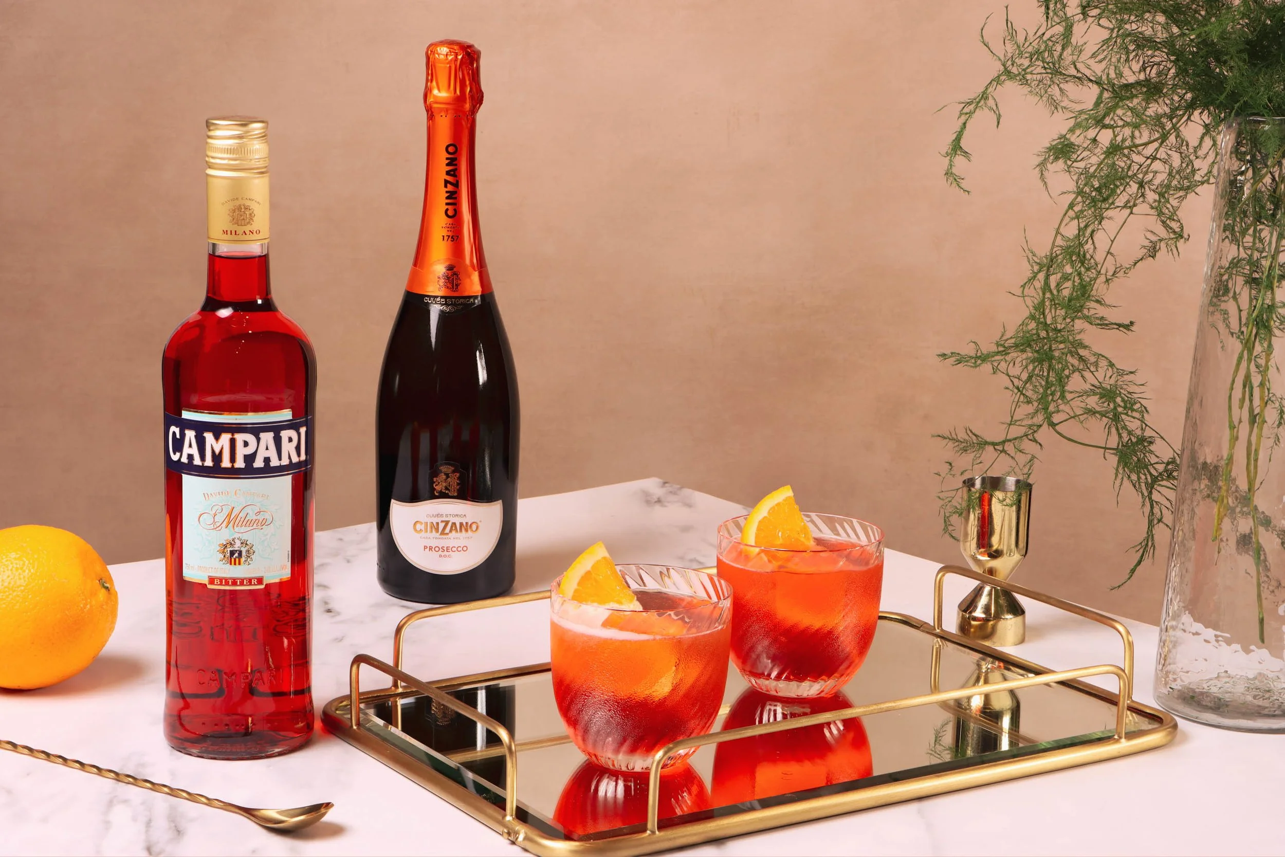 Campari_NegroniSbagliato_2022_Hero_Horizontal_MedRes.jpg