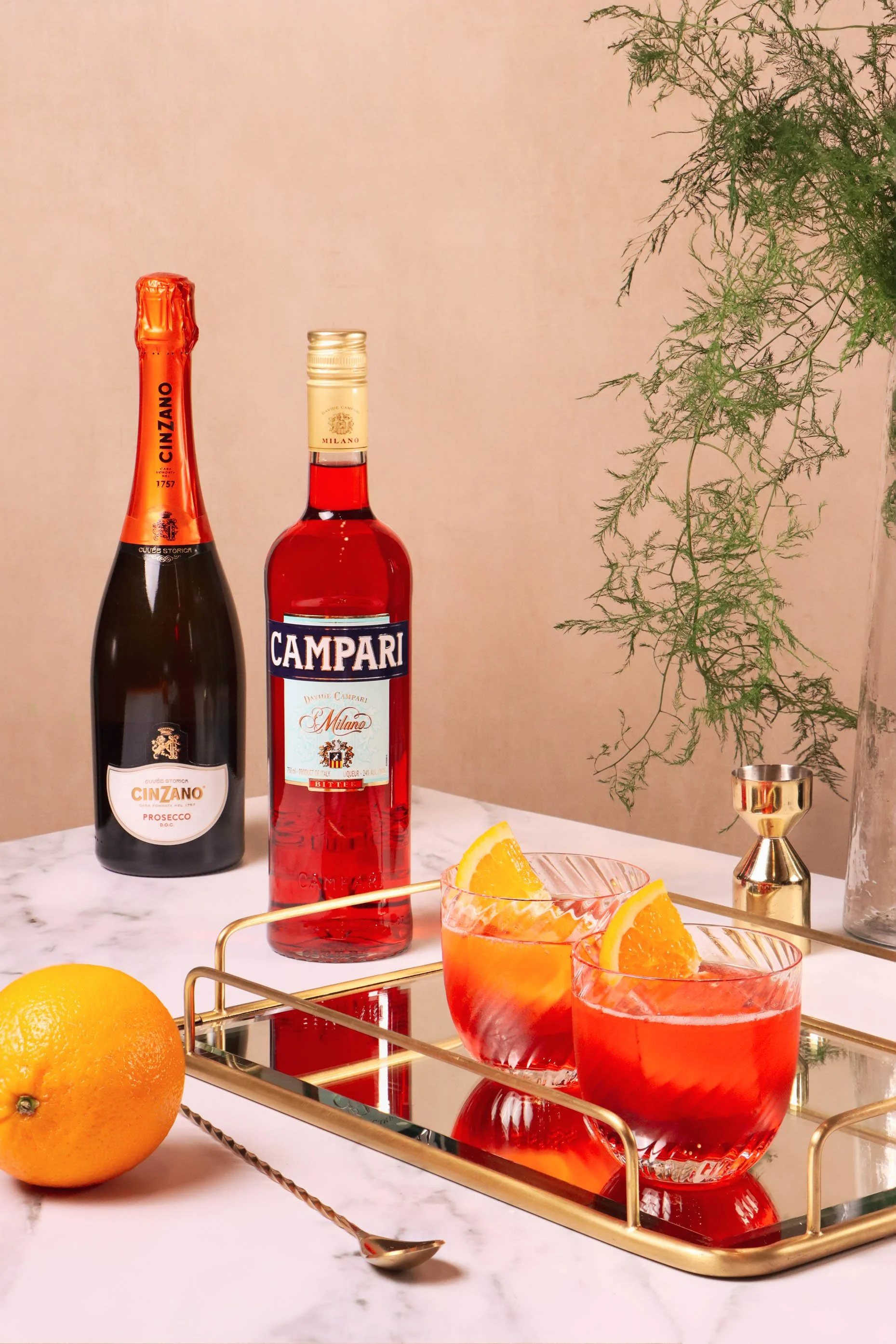 Campari_NegroniSbagliato_2022_Hero_Vertical_MedRes.jpg