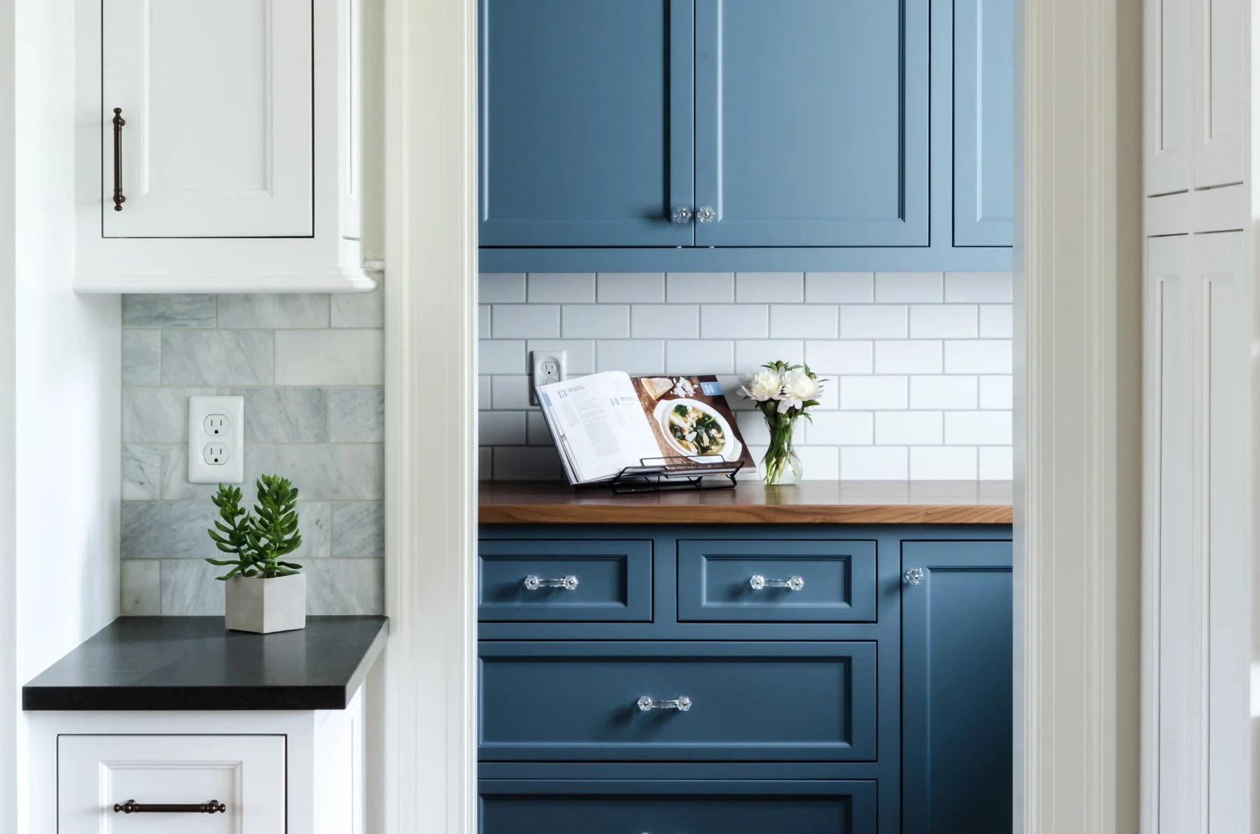 Scullery Kitchen or Butler’s Pantry? Overhaul Your Cooking Experience