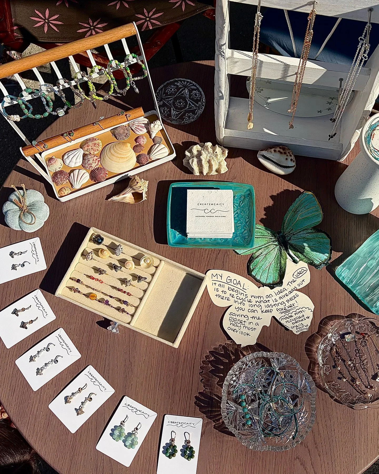 🦋 Vending at @sparrow_salon.ilm grand opening was a beautiful experience with beautiful people on this beautiful Sunday! 
🤍 Did I mention beautiful one of a kind pieces? Thank you all for supporting my small local business 
💈 And if you&rsquo;re i