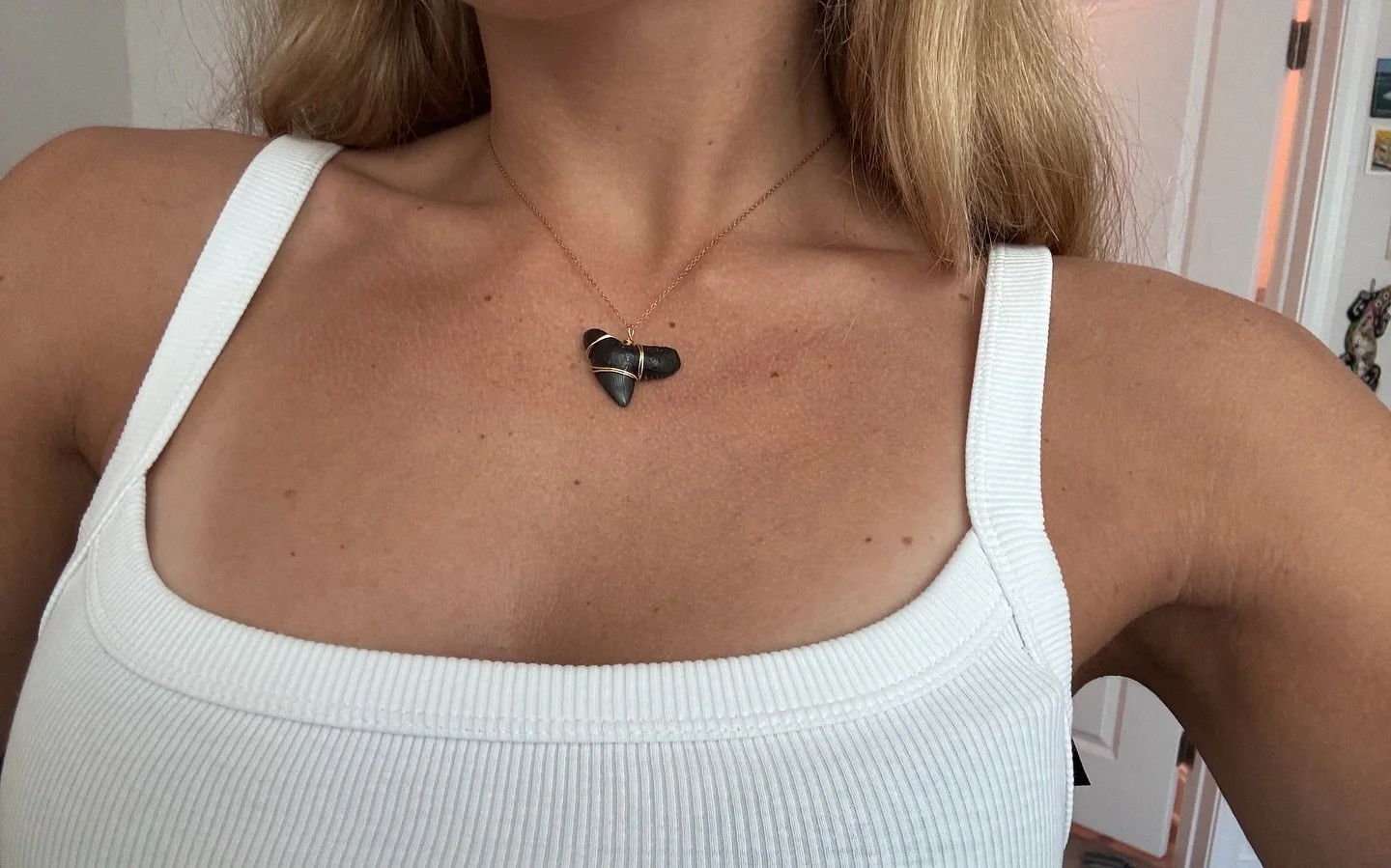 The perfect custom necklaces for my girl 🦈✨ She found this stunning shark tooth on Wrightsville Beach&mdash;one of the coolest I&rsquo;ve ever wrapped, I&rsquo;m obsessed 😍 And of course, I had to create a freshwater pearl + red garnet necklace to 