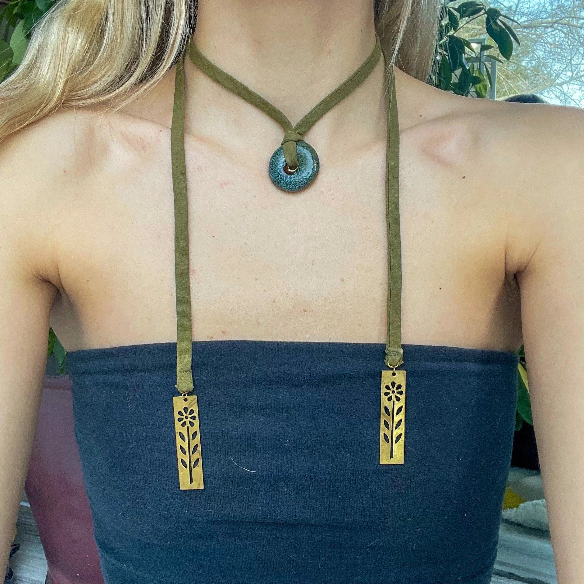 Blue Ceramic Circle & Gold Flower Green Wrap Necklace