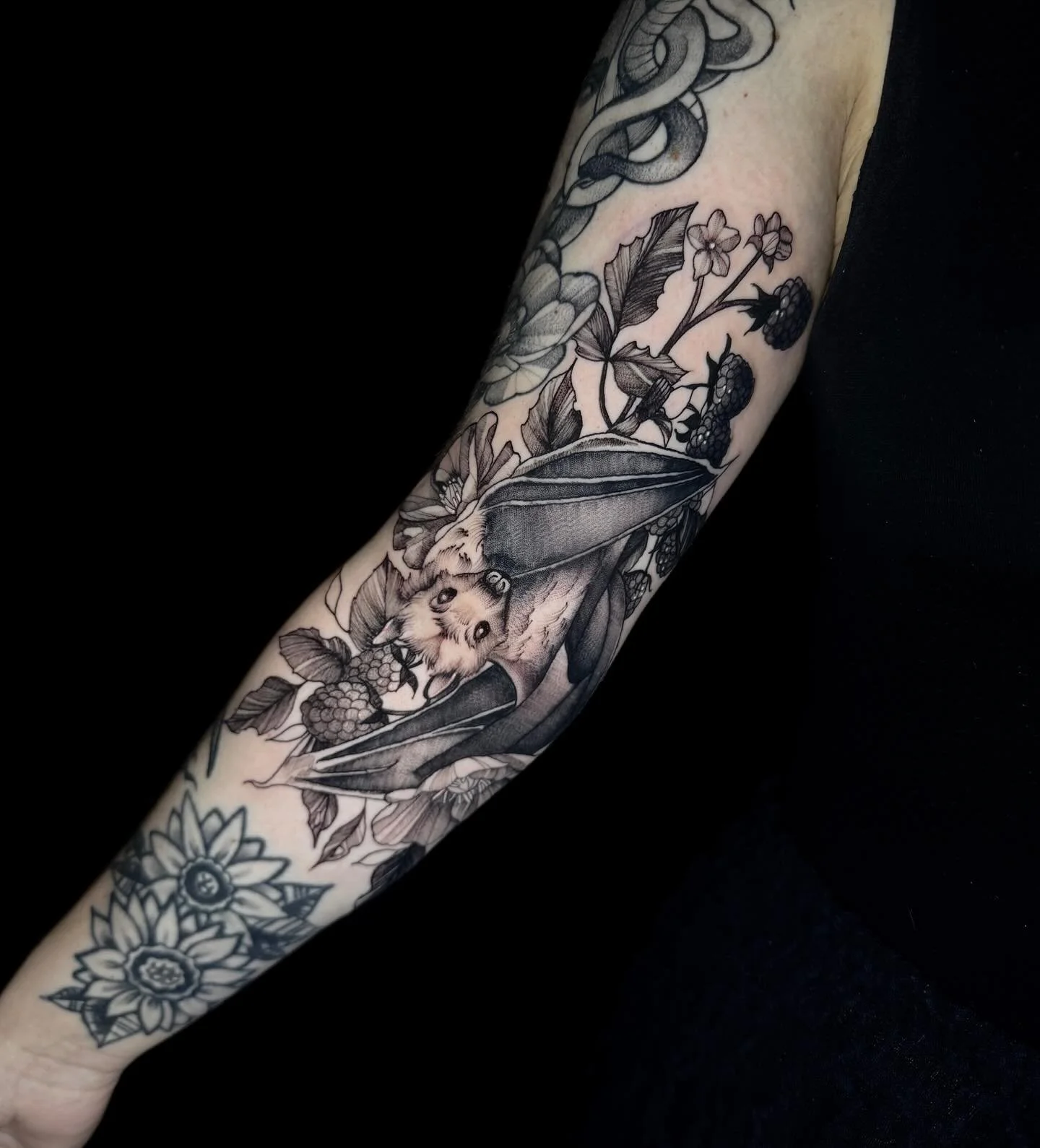 Bat bb for @nnylfanela 🫶 @lucky24tattoo