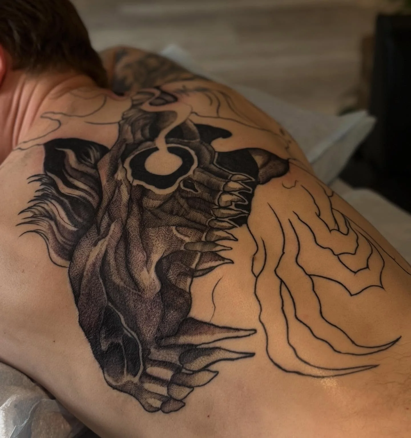 Progress shot of @arsenic1984 back!