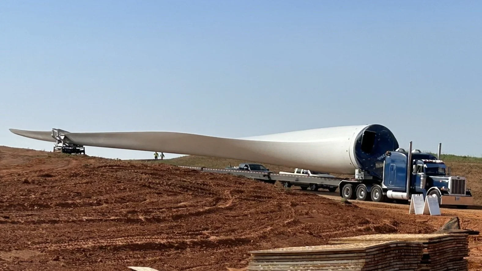 Wind52323.1.jpg