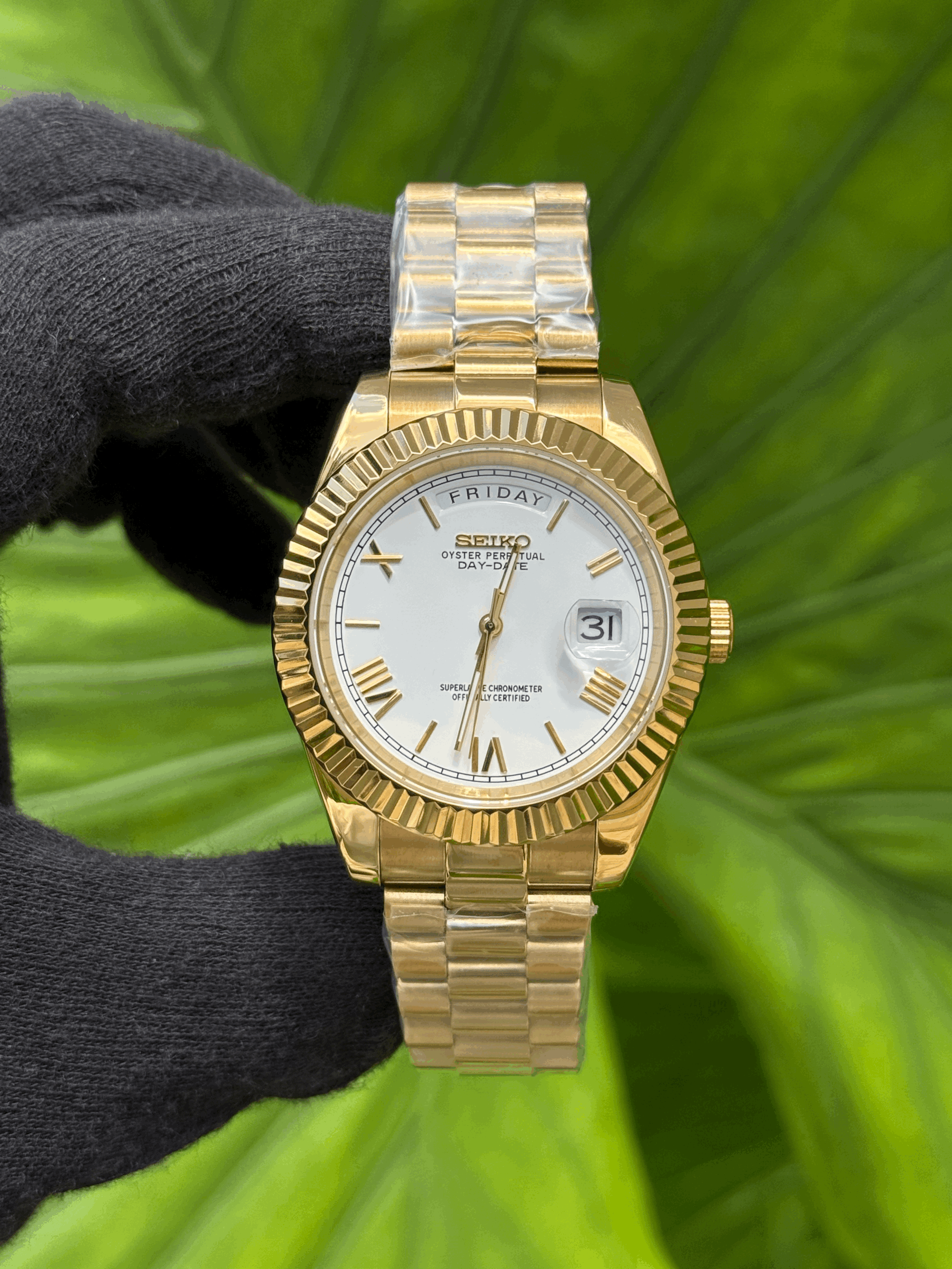 DAY AND DATE Yellow Gold Roman White Dial - Automatic Movement