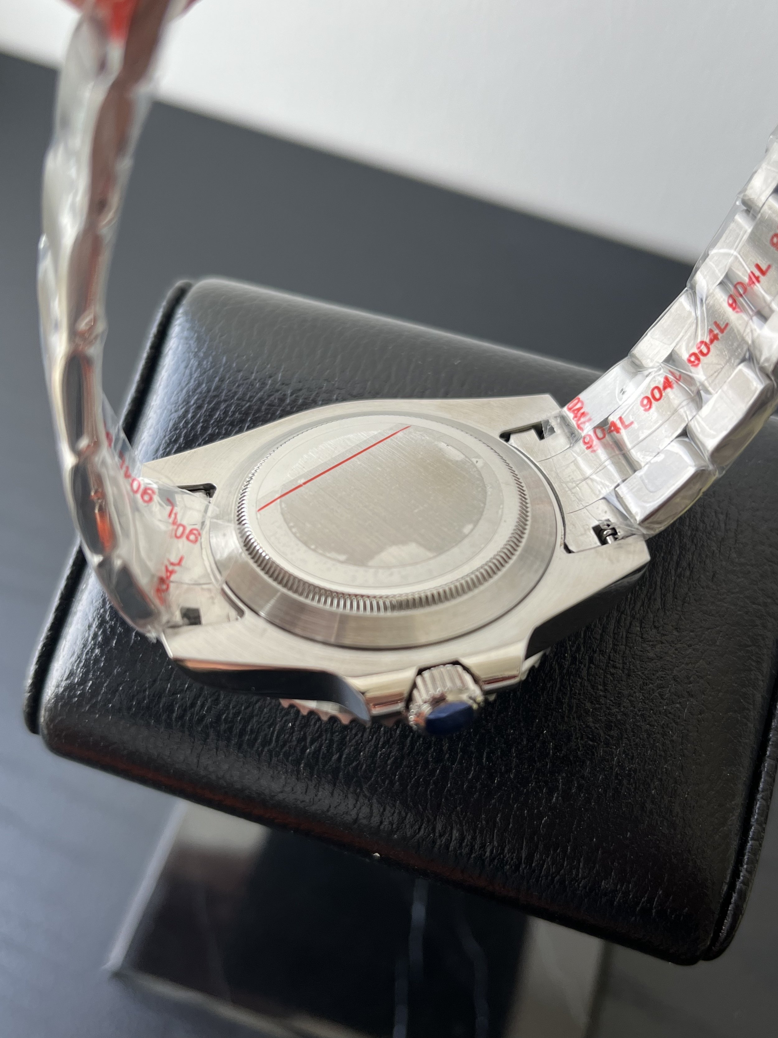 SUB:GMT CASEBACK.jpg