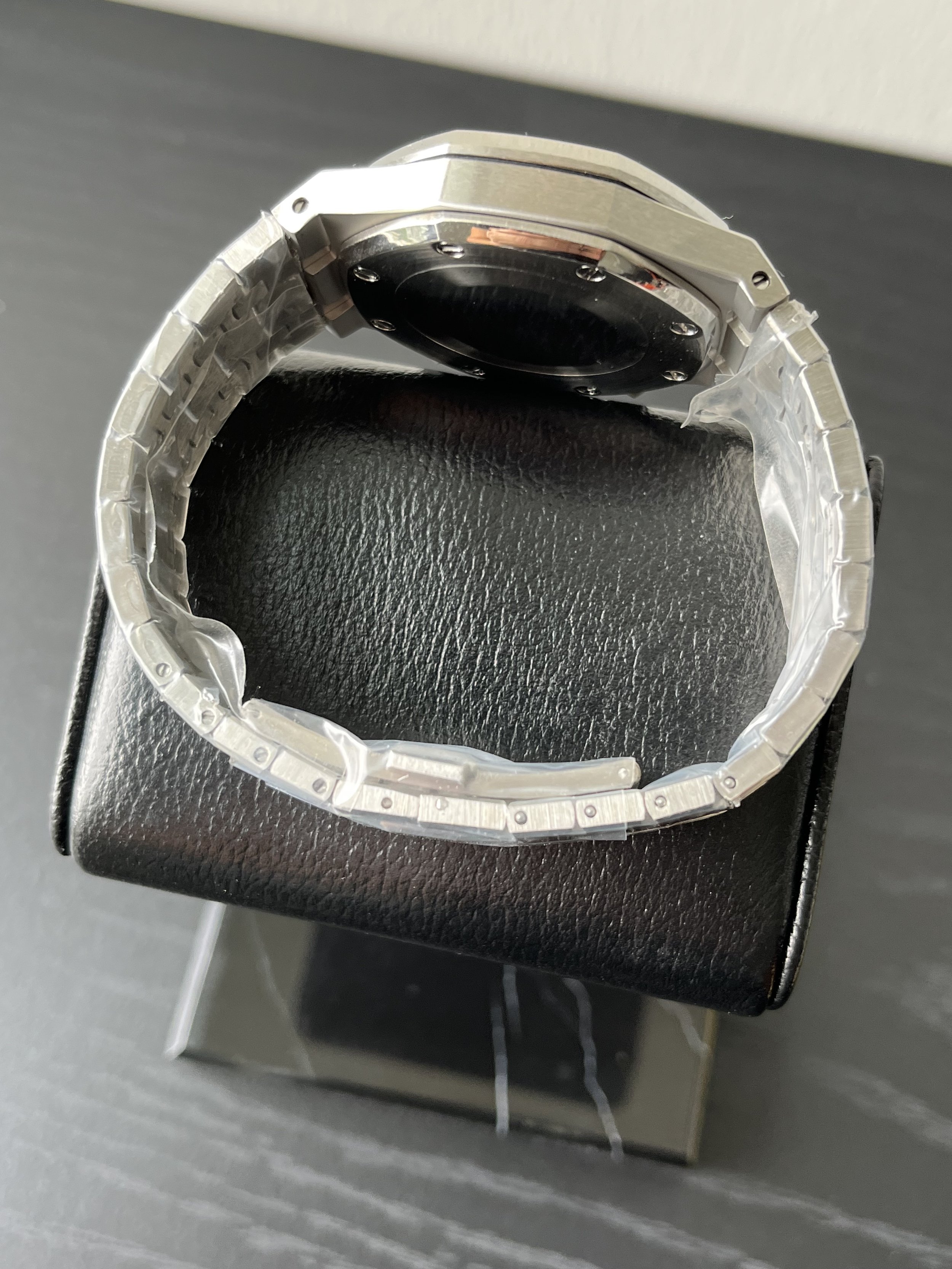 RO CHRONO CASESIDE .jpg
