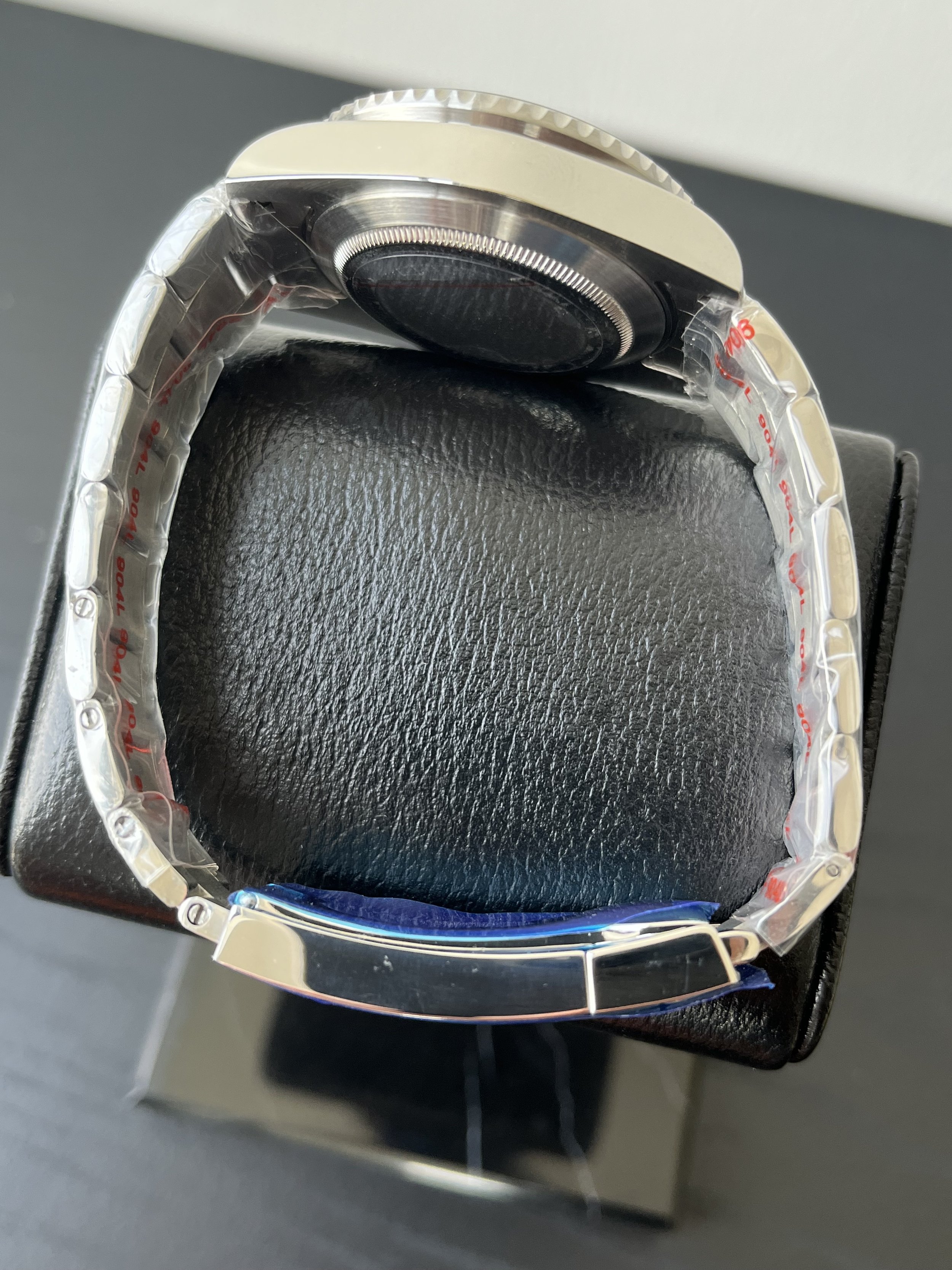 SUB:GMT CASESIDE .jpg