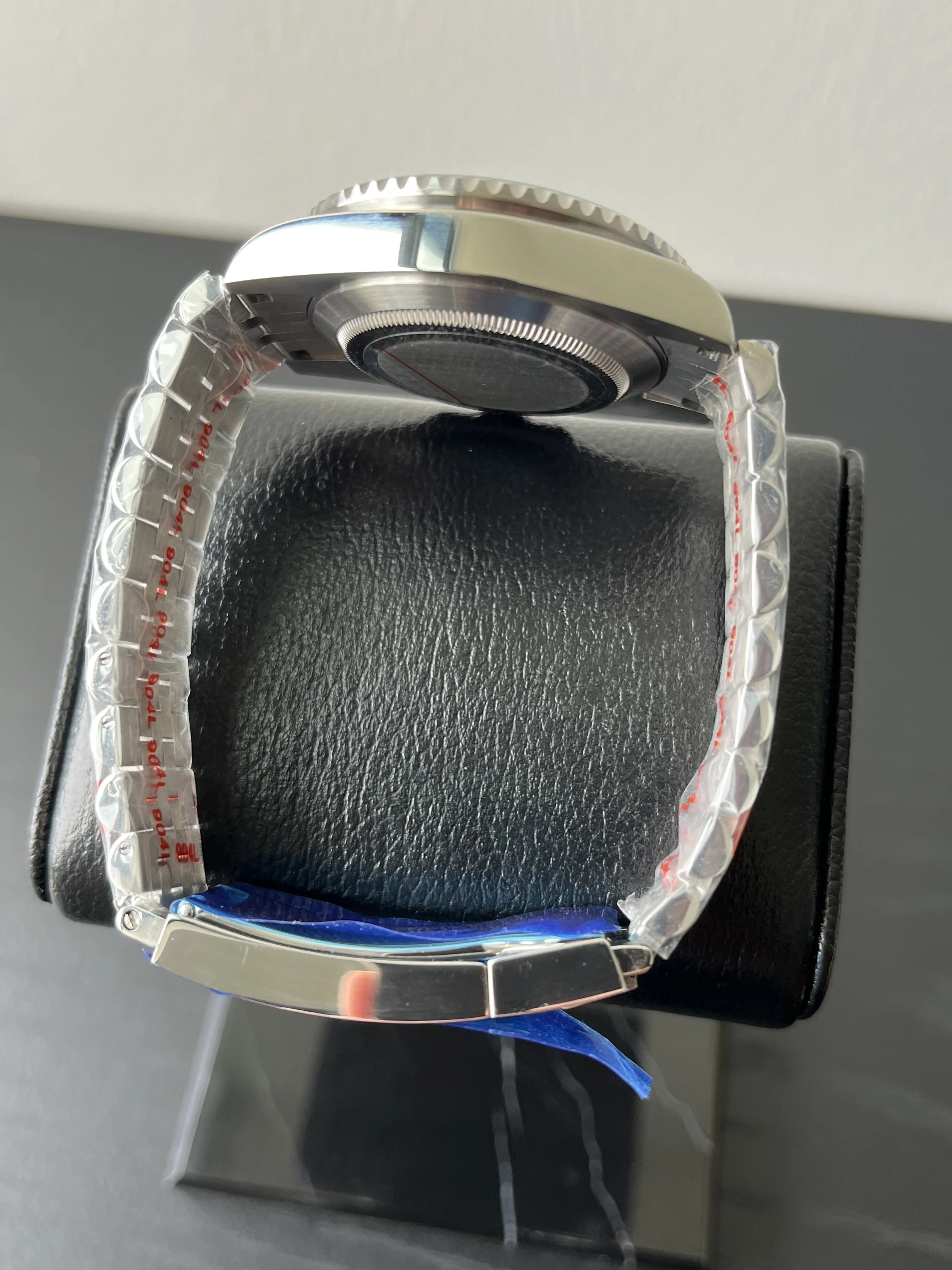 GMT CASESIDE.jpg