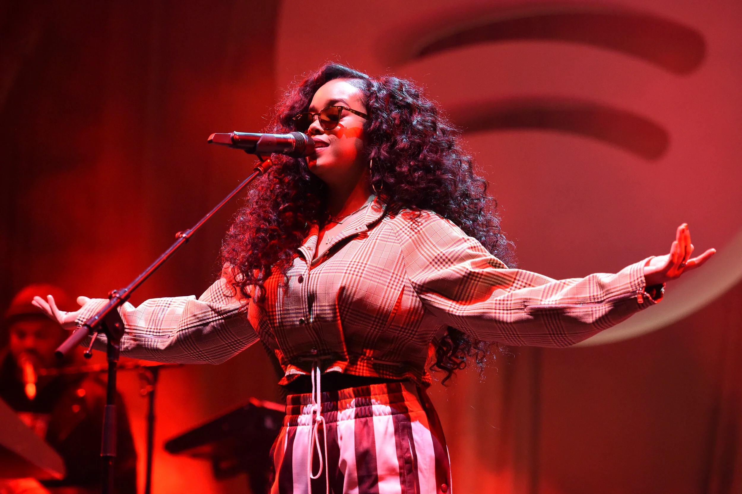 h.e.r.jpg