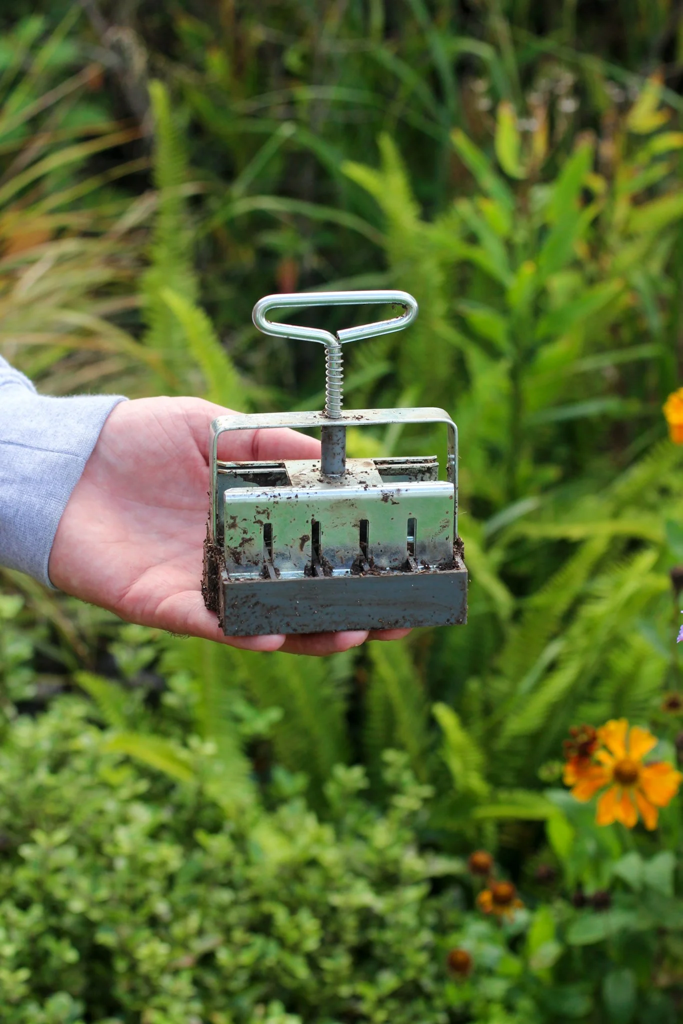 Micro 20 Soil Blocker.jpg