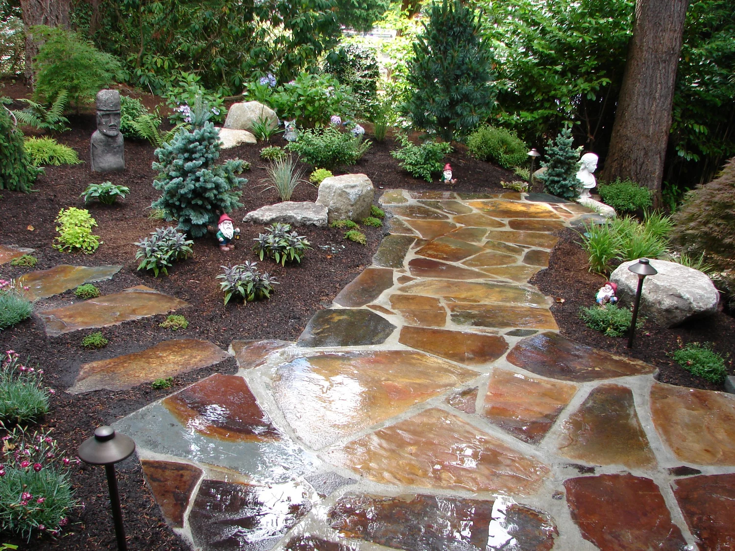 Olano Property — detail 1