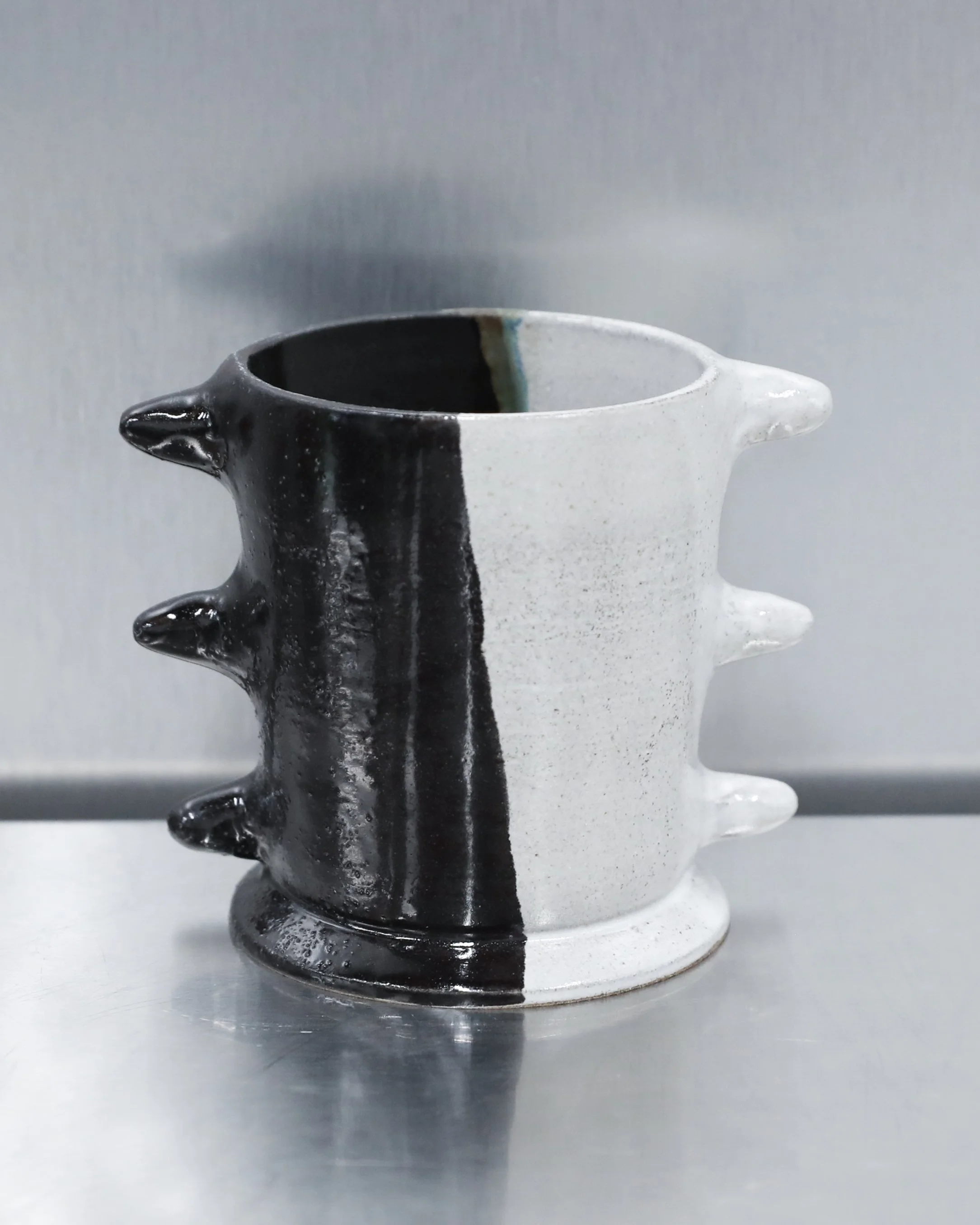 spike-cup-yin-yang-ceramic.jpg
