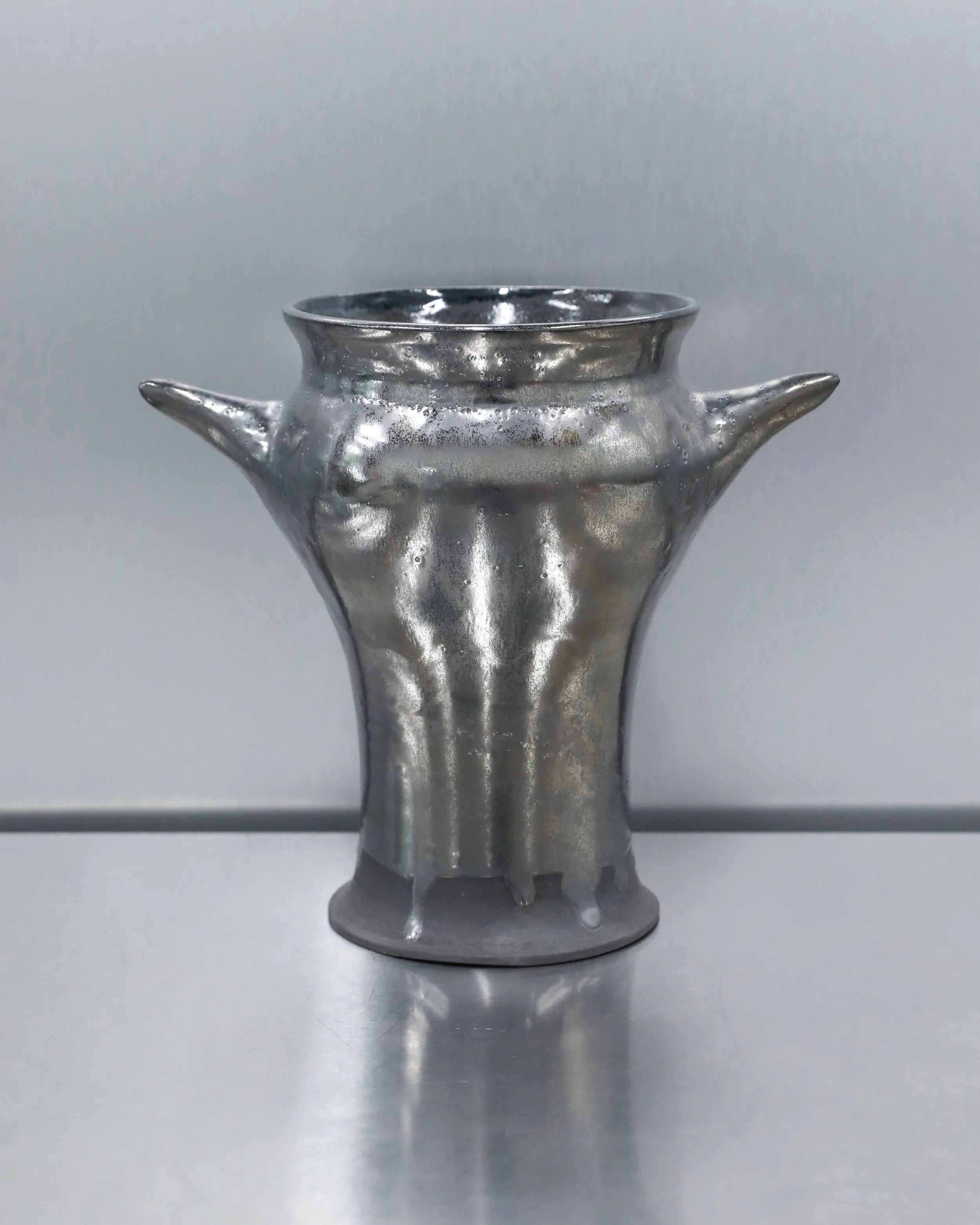2SK Vase - Large - Black Metallic