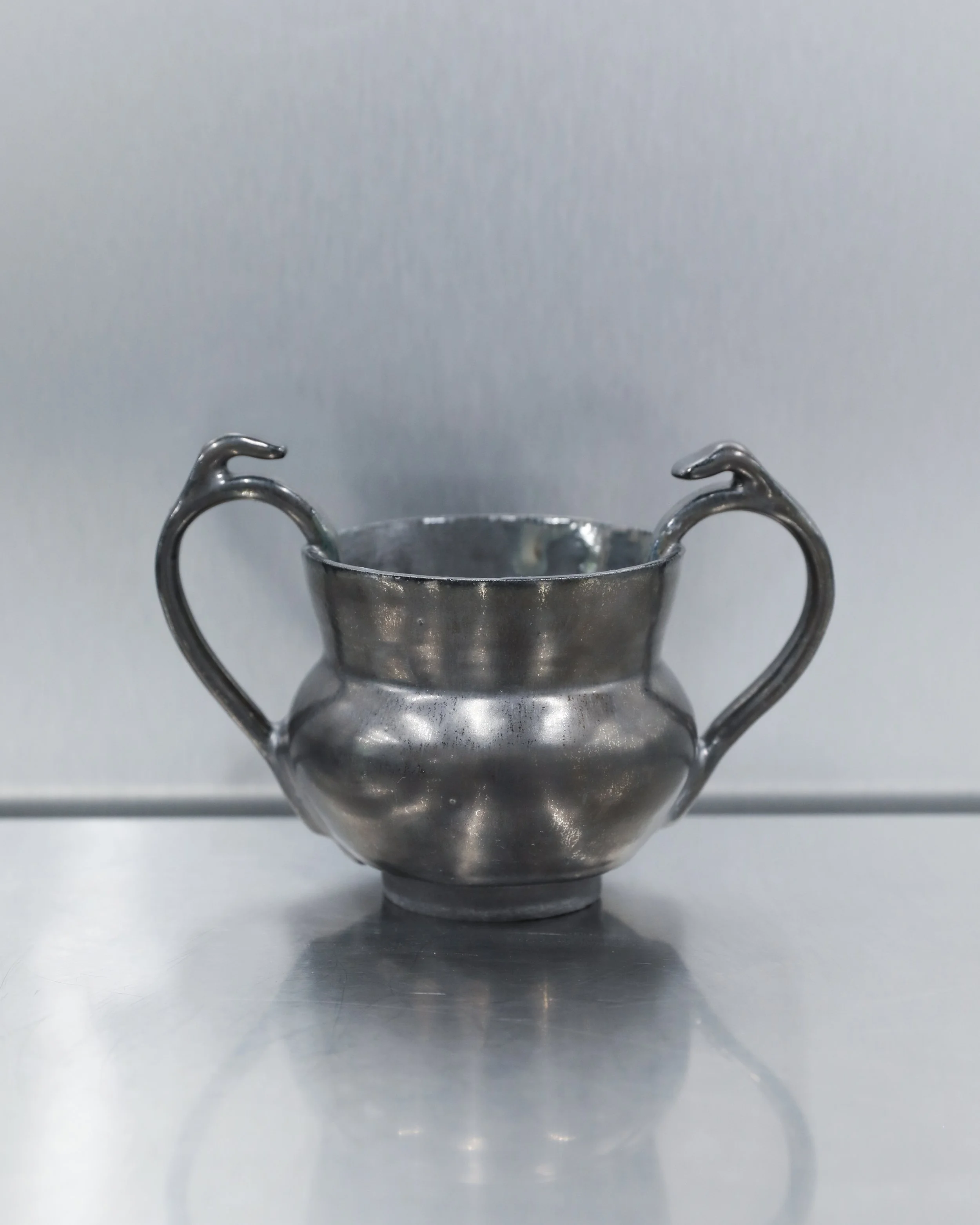 Cerise Chalice - Black Metallic