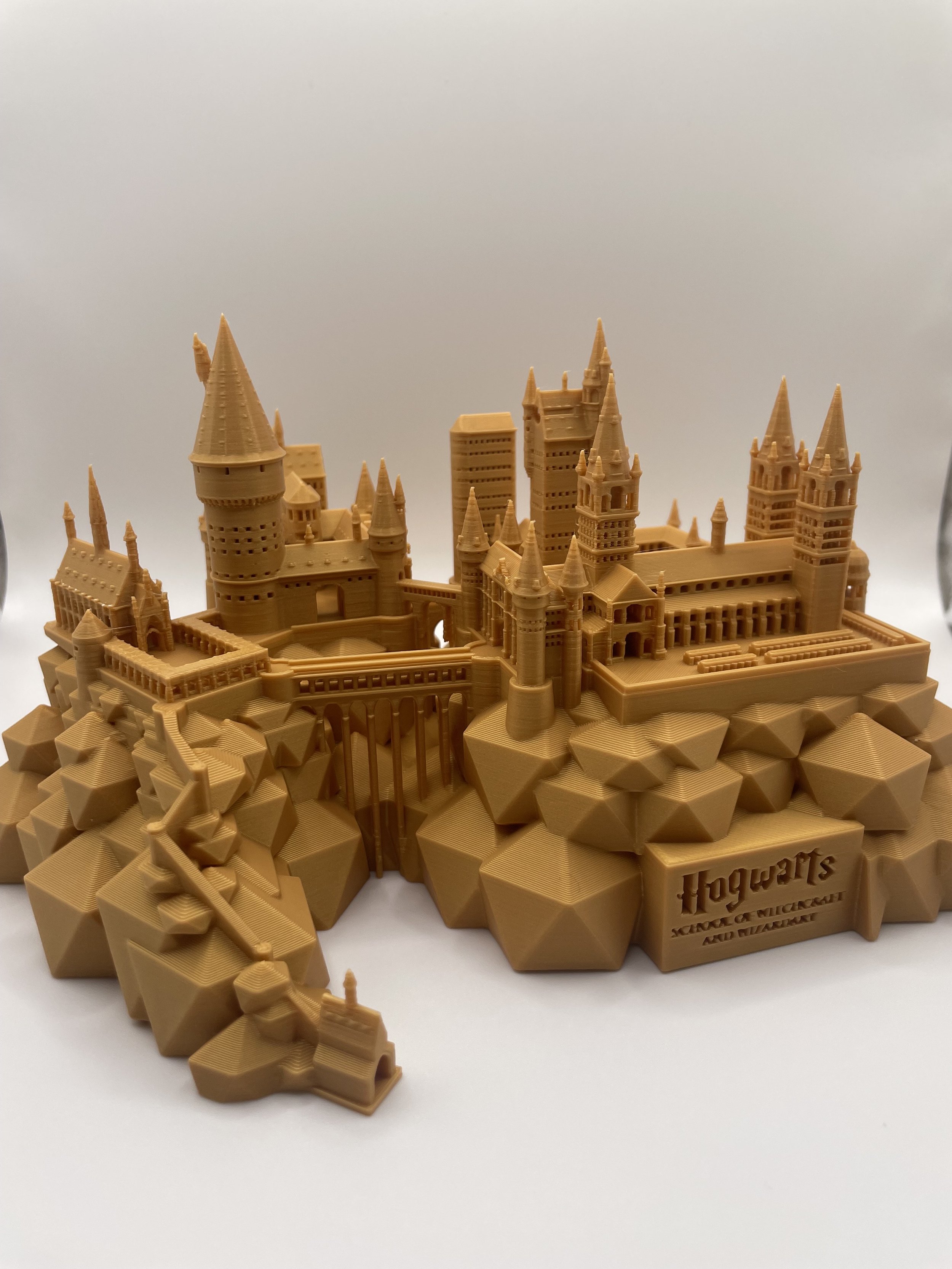 Hogwarts gold.jpeg