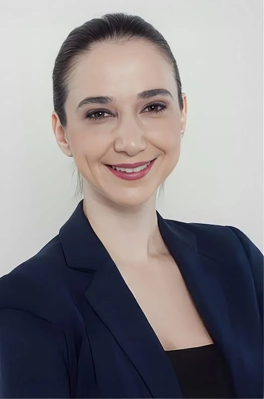 dr christine rongey, medical director of Glowing U Wellness