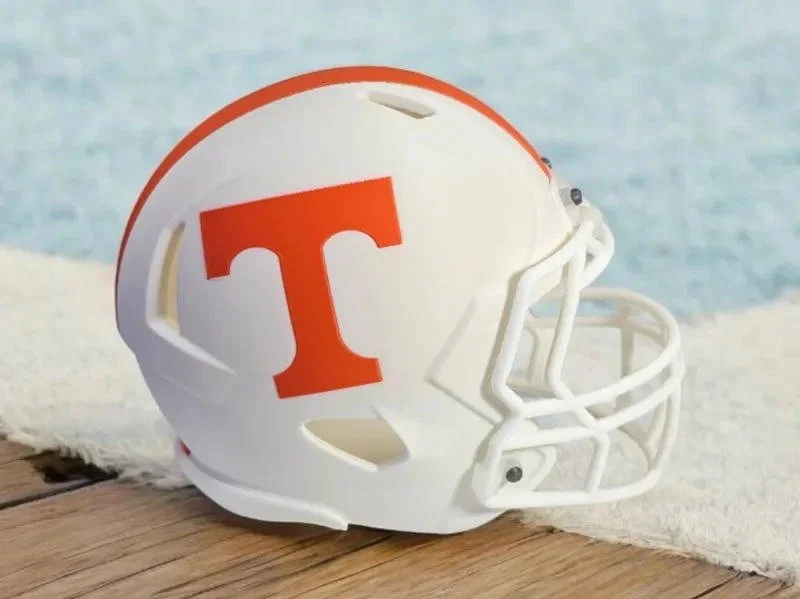 Tennessee Volunteers Helmet.jpg
