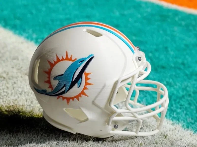Miami Dolphins Helmet.jpg