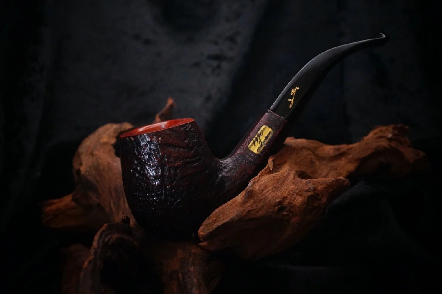 Savinelli Pipe of the Year 1990