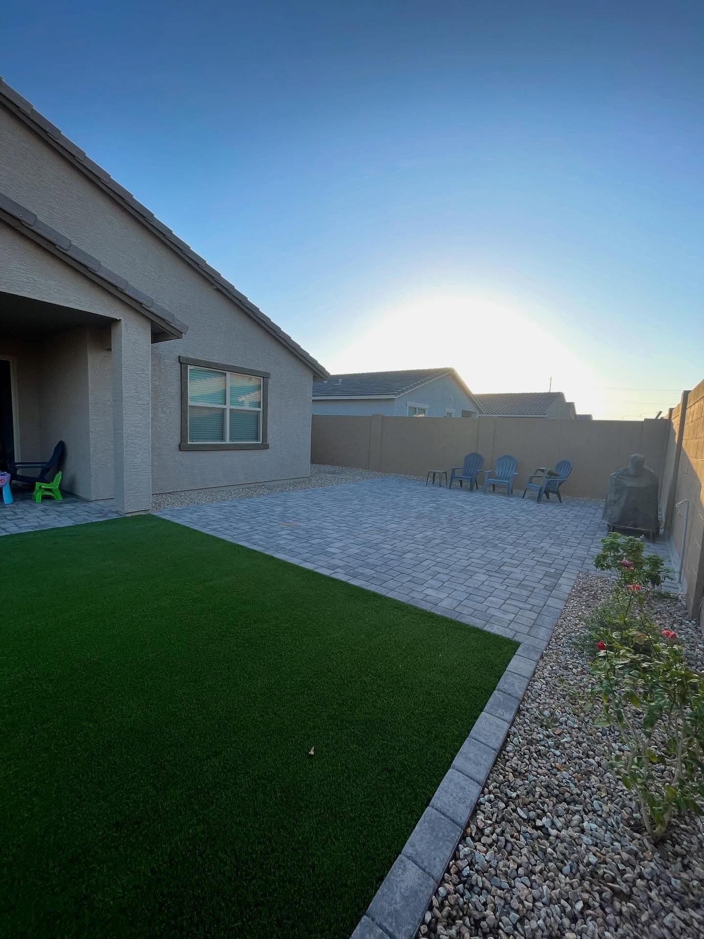 Before and after of a complete backyard transformation. 🏚️➡️🏡 Contact me at 520-582-7621 for a free estimate. 📲
#Azlandscaping #Pavers
#driveway #hardscape #outdoors #landscape #landscaping