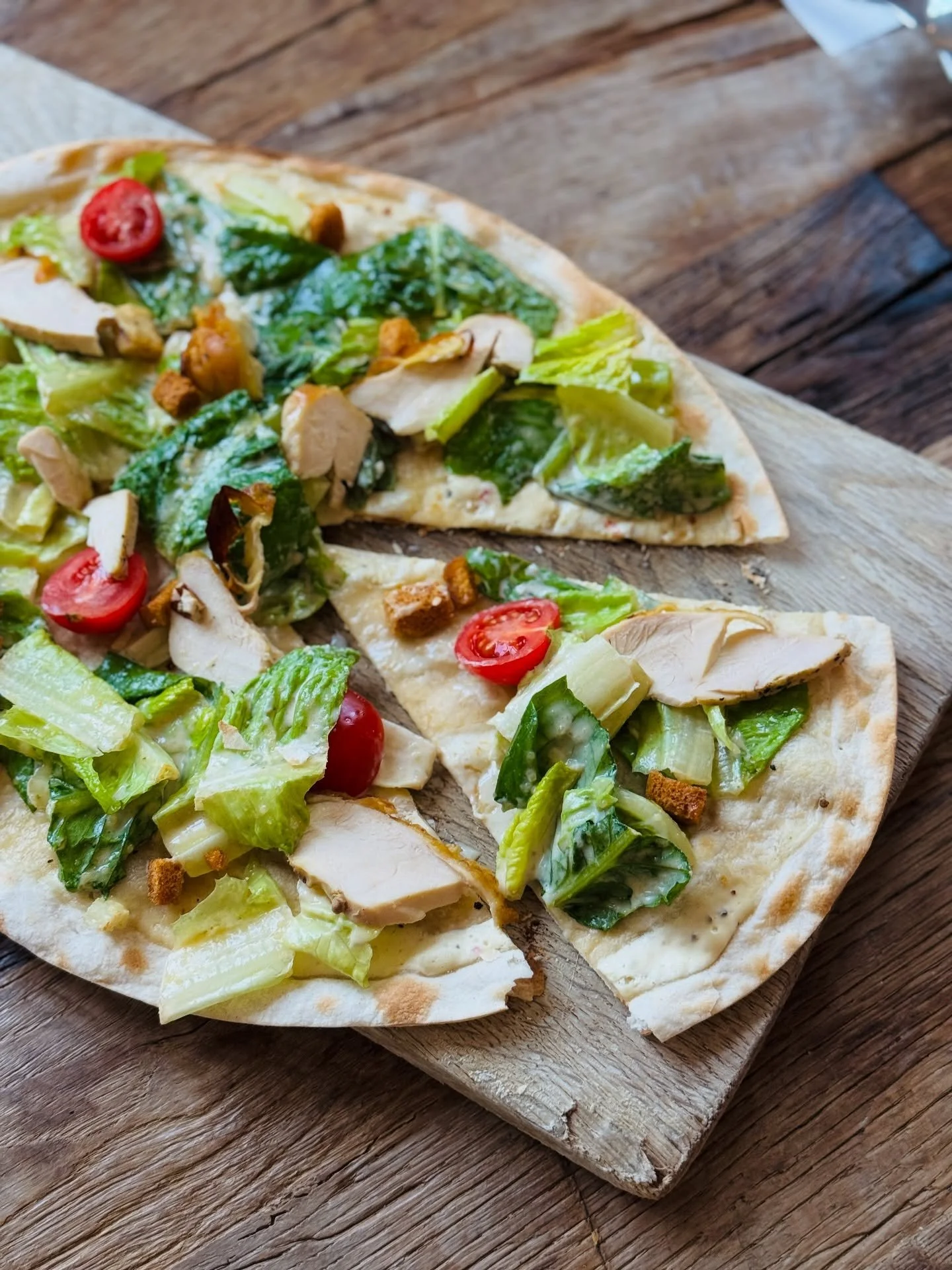 Wer Atelier F sagt, muss auch
Flammkuchen sagen - frisch, knackig und knusprig.
Schon probiert? 😌

#atelierF #hhfood