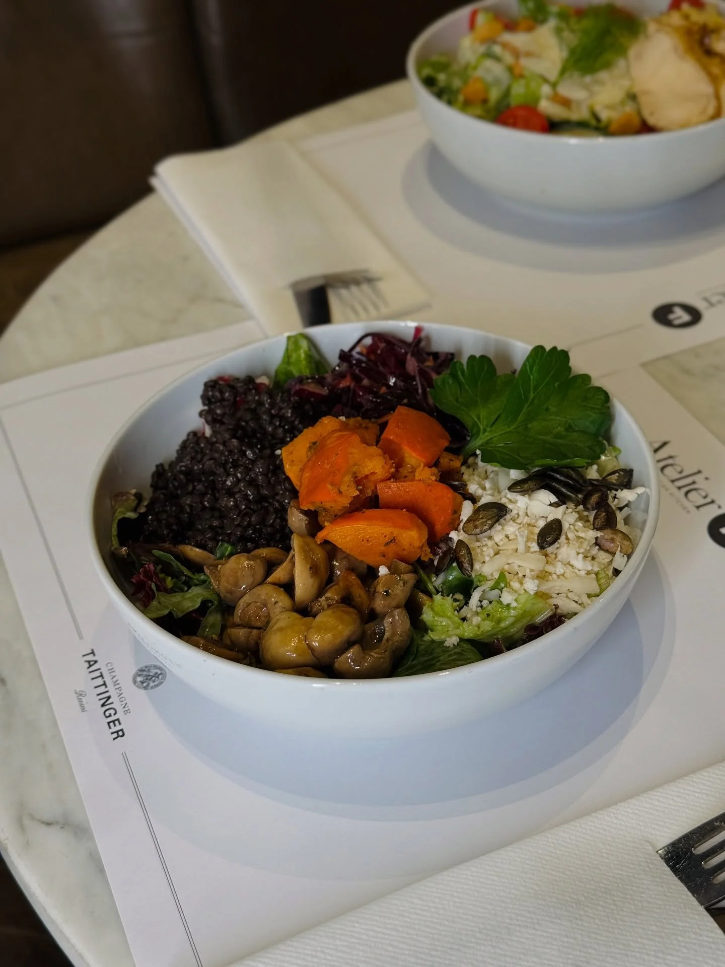 Neues Jahr, neue Vors&auml;tze.
Und diesmal bleiben sie auch. 😉

Mehr Balance, weniger Kompromisse.
Bei Atelier F steht das F nicht nur f&uuml;r French &amp; Fine &ndash;
sondern auch f&uuml;r Feel good, Fresh choices und Food, das gut tut.

Startet