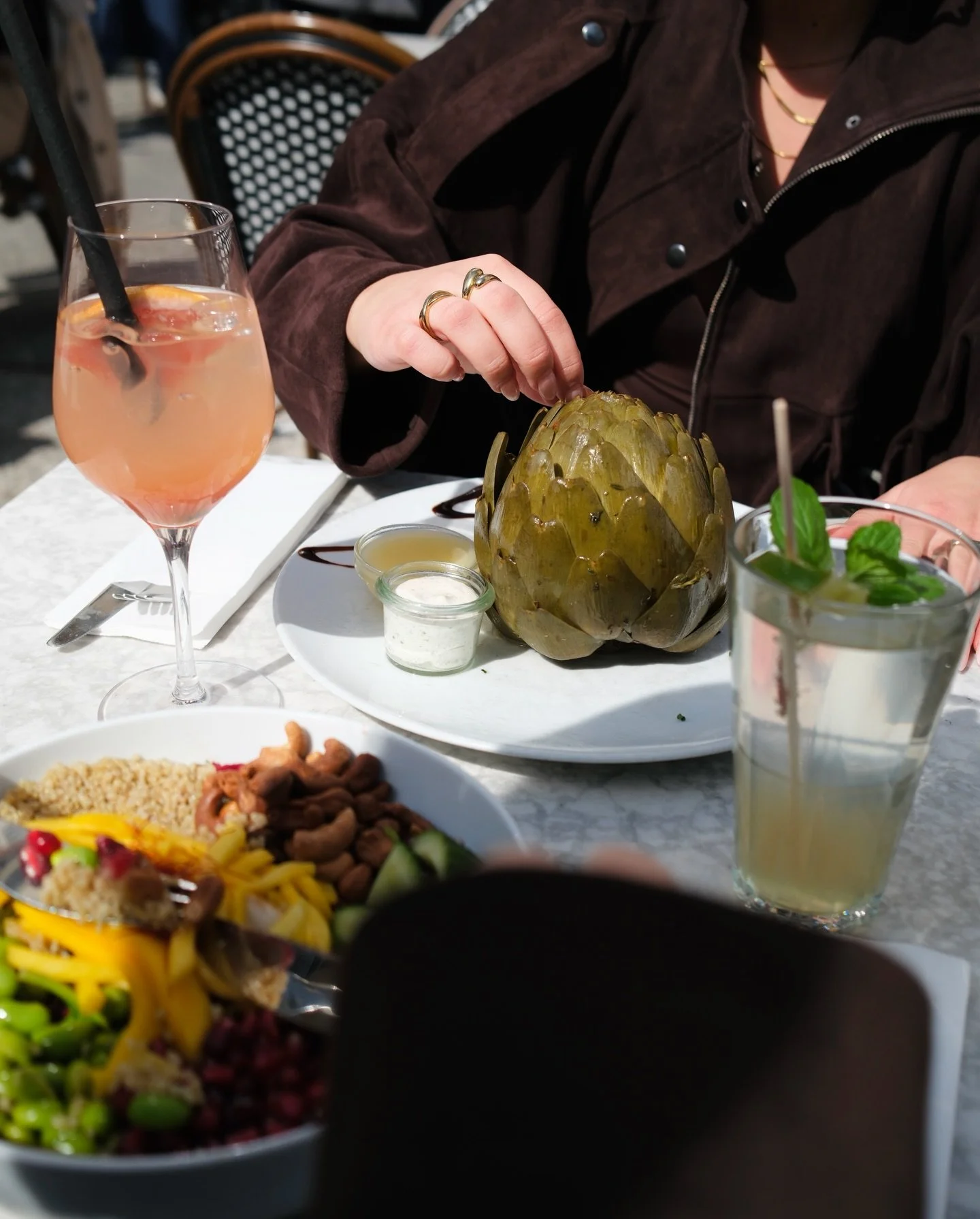 Lunch in der Sonne? 
Lunch in der Sonne. ☀️ 
Ab 11:30 Uhr.