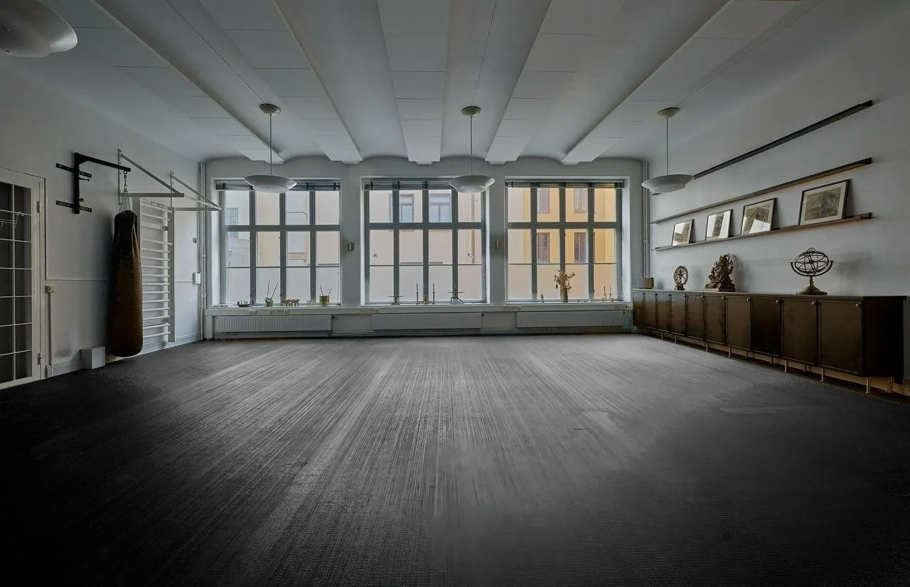 Unik lokal i centrala Stockholm &ouml;verl&aring;tes.
DM vid intresse.