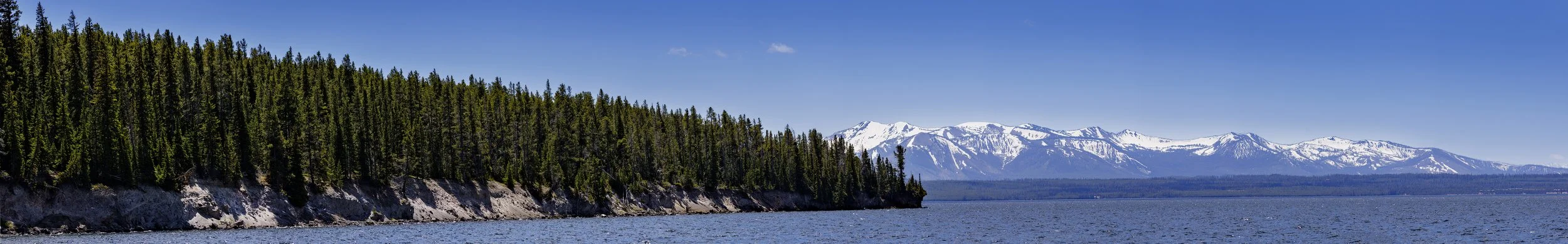 yellowstone lake pano-11 copy.jpg